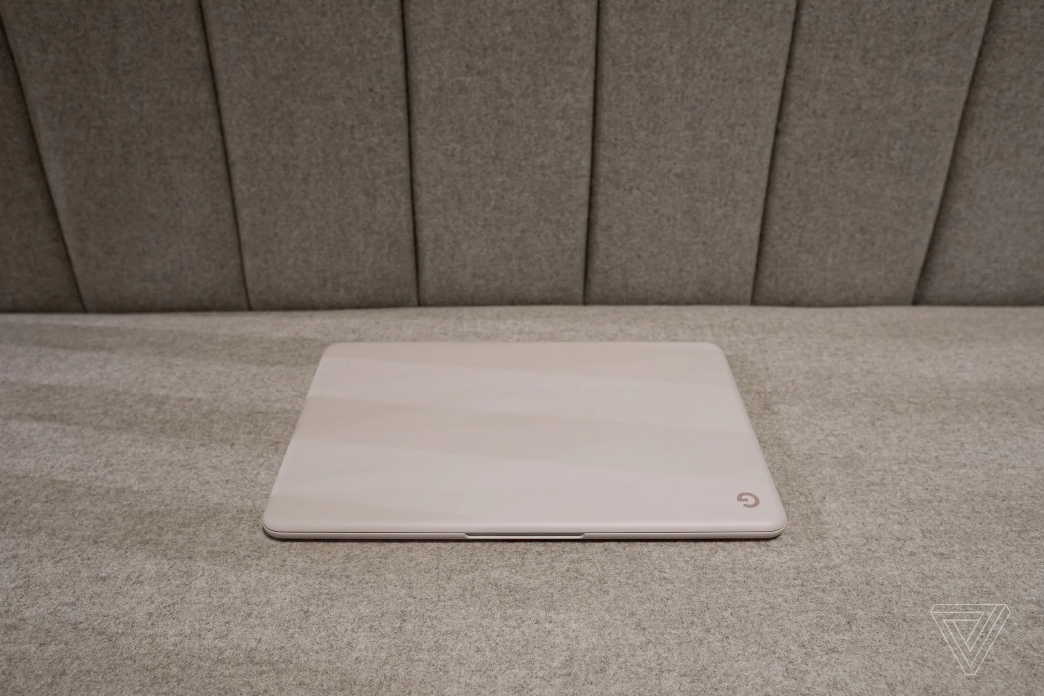 Google ra mắt Pixelbook Go nhỏ gọn, giá tốt trong số các Chromebook