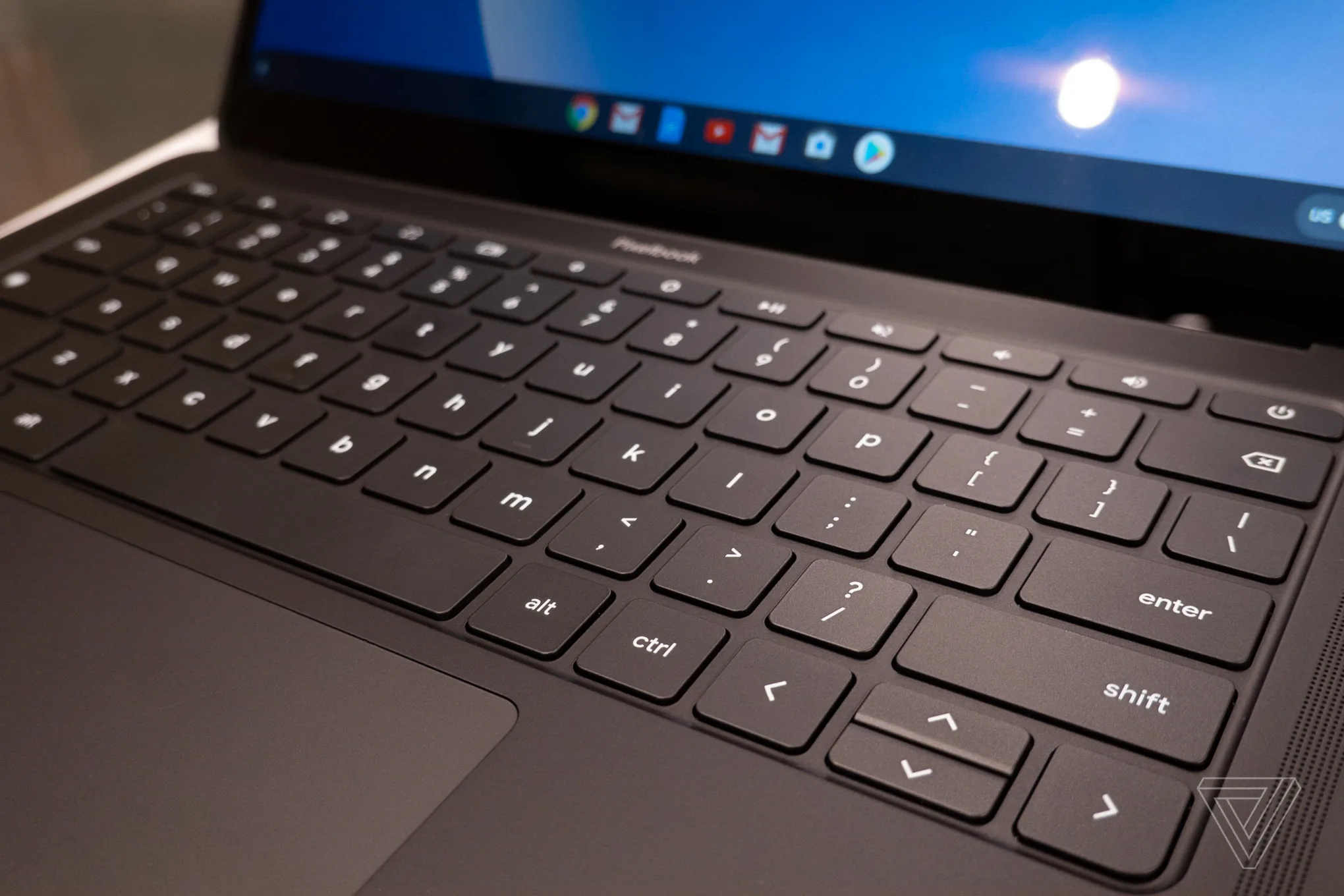 Google ra mắt Pixelbook Go nhỏ gọn, giá tốt trong số các Chromebook