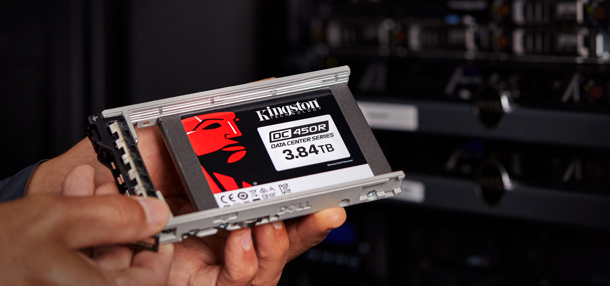 Kingston ra mắt SSD Data Center 450R có tốc độ đọc và ghi cao, dành cho đối tượng doanh nghiệp