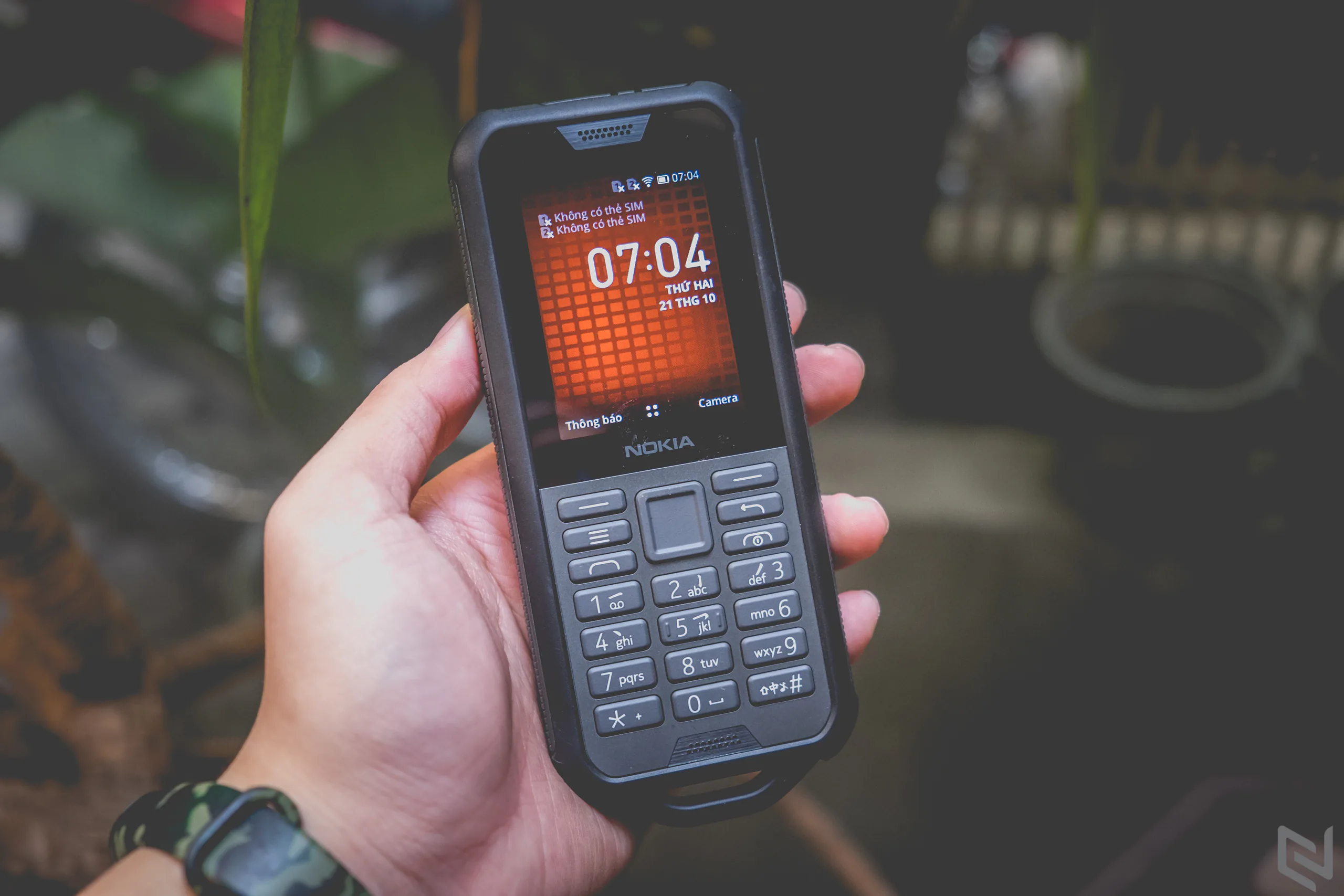 Đánh giá Nokia 800 Tough: Hàng thửa cho người dùng thích 'đập đá'