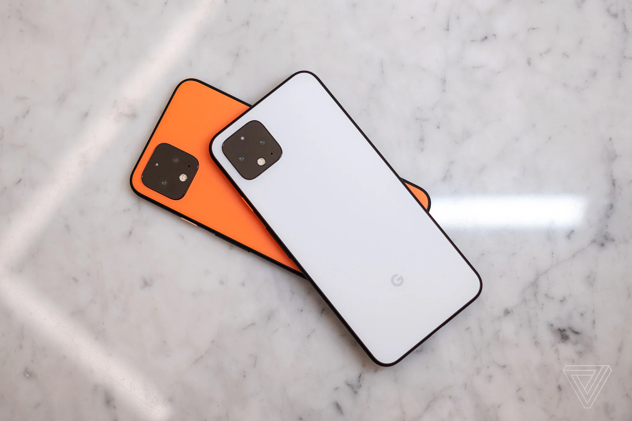 Google ra mắt Pixel 4 và 4 XL: Thôi chạy đua camera và tập trung vào tính năng
