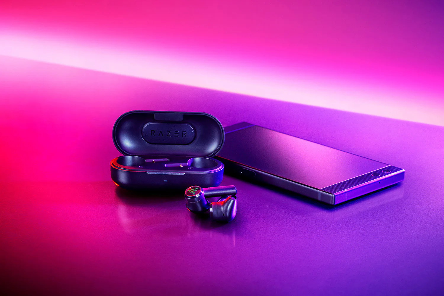 Razer ra mắt tai nghe true wireless có độ trễ thấp nhắm tới việc chơi game trên Android