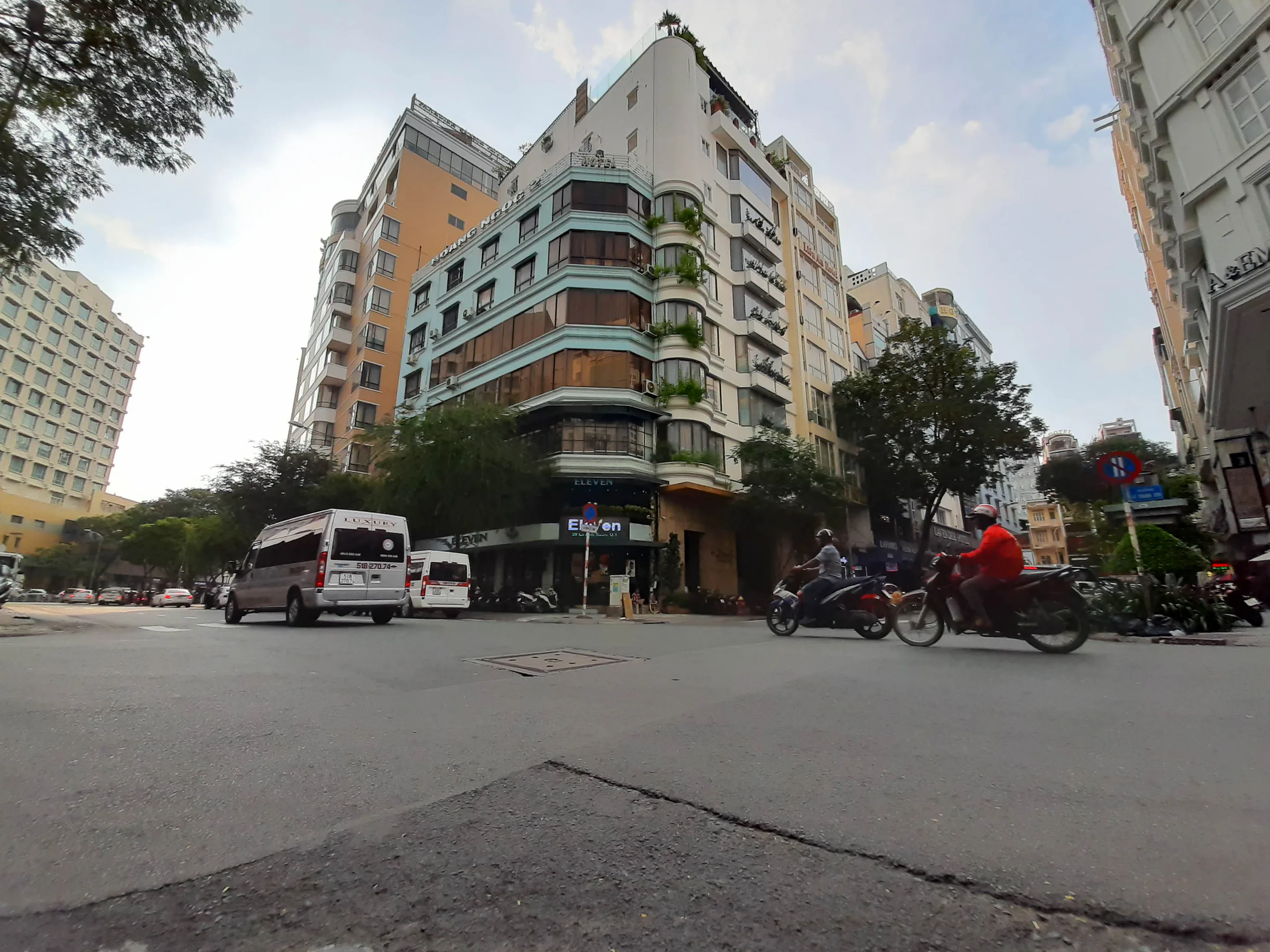 Đánh giá Samsung Galaxy A30s: Thiết kế đẹp hơn, camera tốt hơn và đáng để nâng cấp