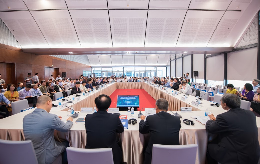 Samsung cam kết đồng hành cùng chiến lược chuyển đổi số của Việt Nam