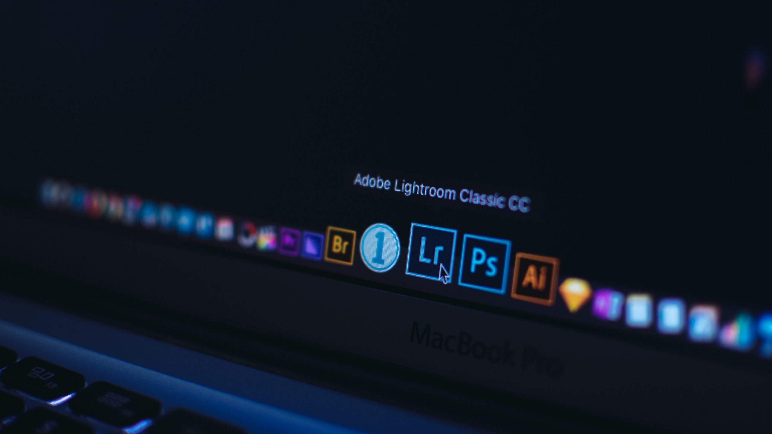 Adobe xác nhận lỗi tương thích trên ứng dụng Photoshop và Lightroom khi dùng trên macOS Catalina