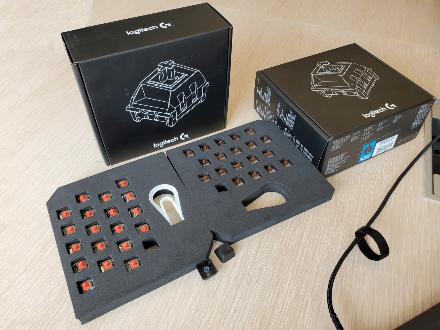 Logitech ra mắt bàn phím cơ mới, cho phép người dùng thay switch dễ như thay keycaps