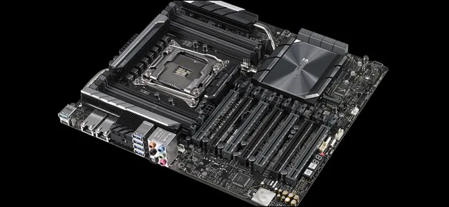 Cấu hình tương đương nhưng PC Windows chỉ có nửa giá so với Mac Pro