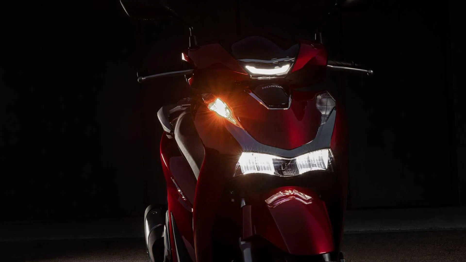 Honda SH 2020 hoàn toàn mới được ra mắt tại Việt Nam, giá từ 71 triệu đồng