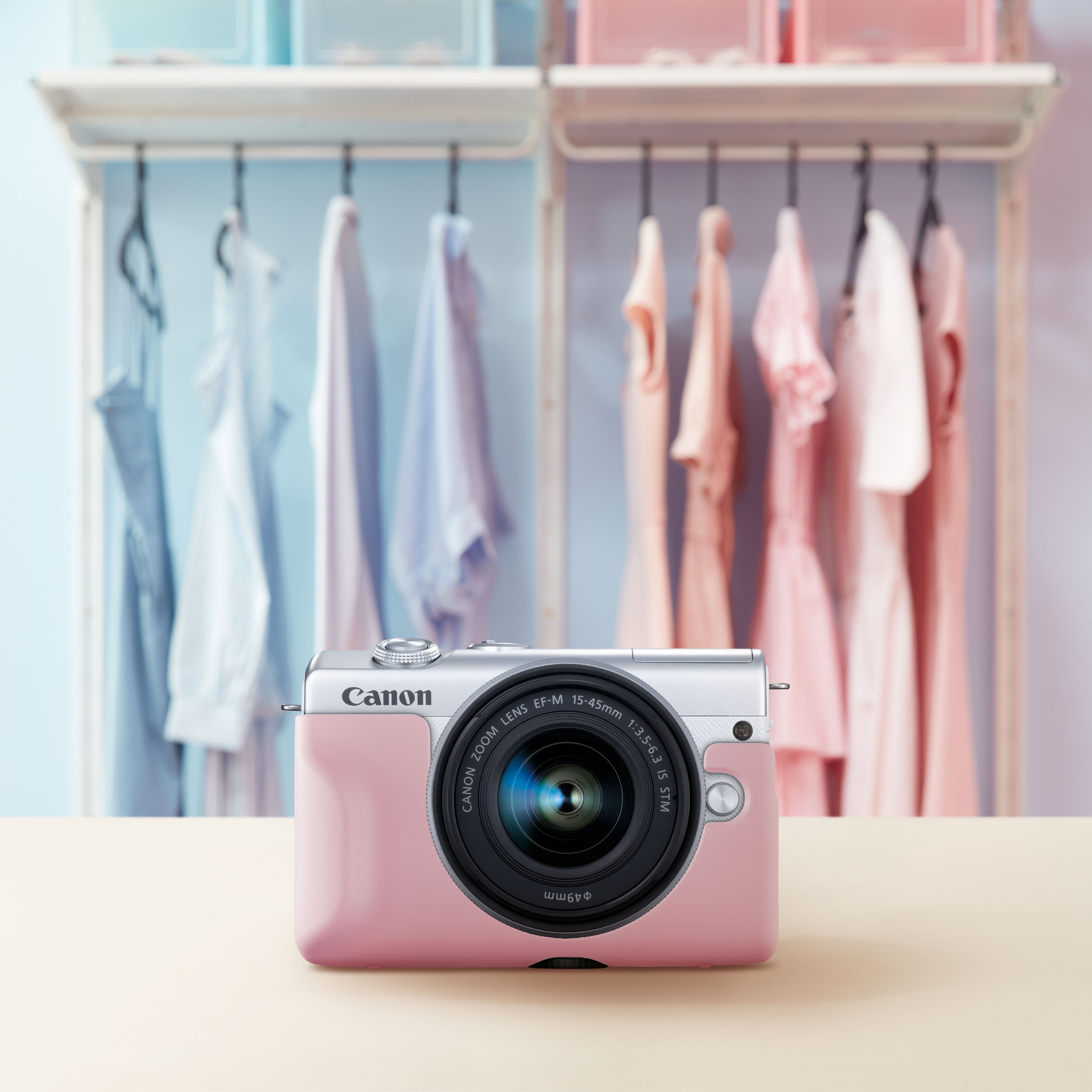 Canon ra mắt máy ảnh EOS M200 giá từ 15,900,000 VND