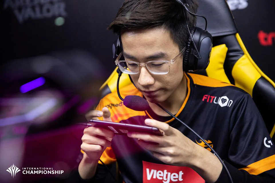 Liên Quân Mobile: Việt Nam - Team Flash đánh bại Buriram United của Thái Lan, vô địch AIC 2019