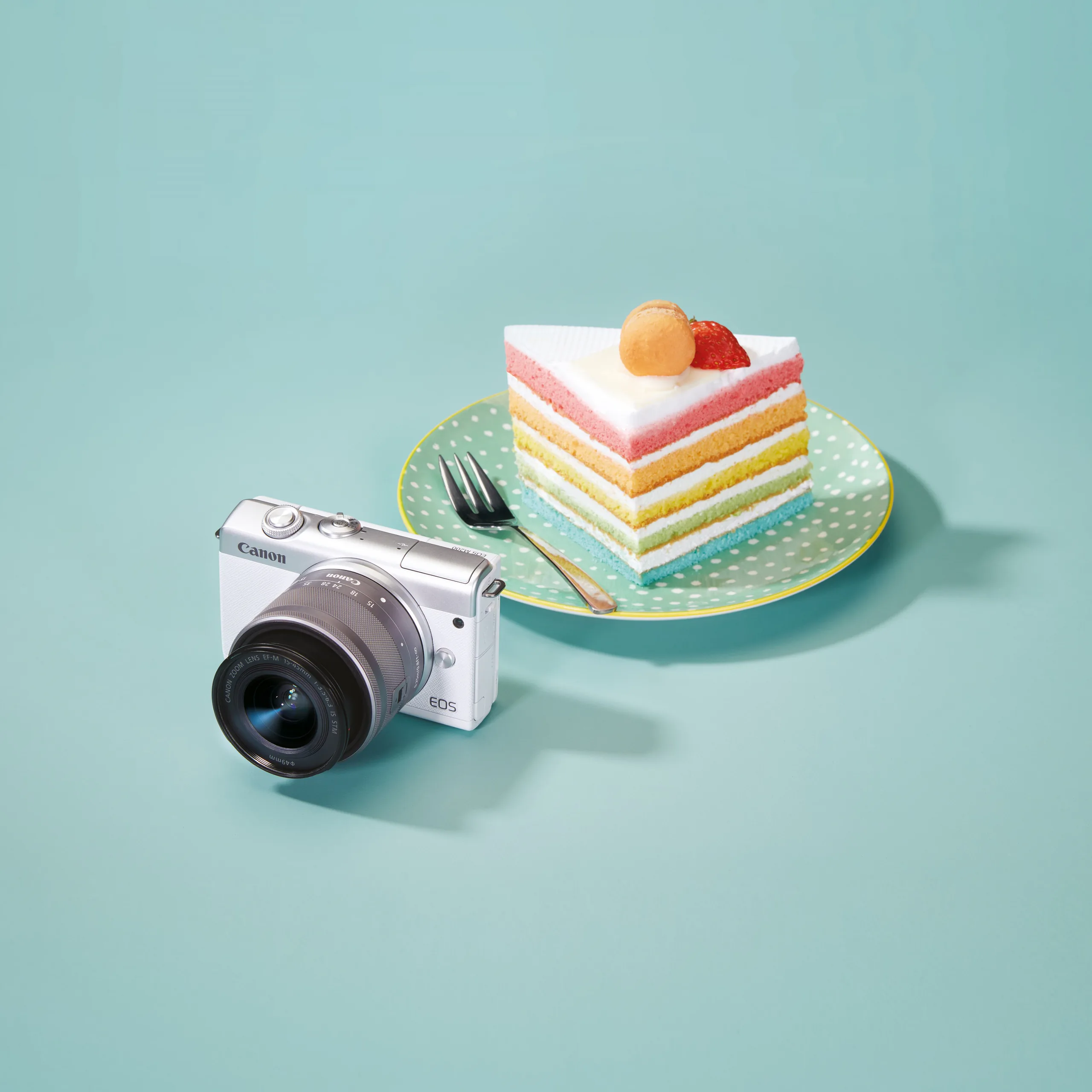 Canon ra mắt máy ảnh EOS M200 giá từ 15,900,000 VND