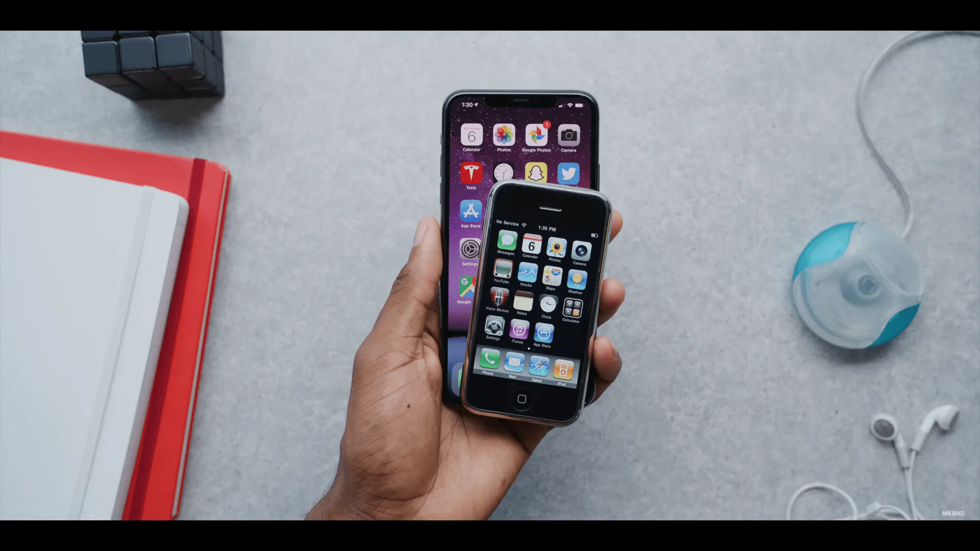 So sánh iPhone 11 Pro và iPhone 1: Nhiều thay đổi và phát triển, nhưng vẫn có thứ trường tồn và làm nên thương hiệu "iPhone"