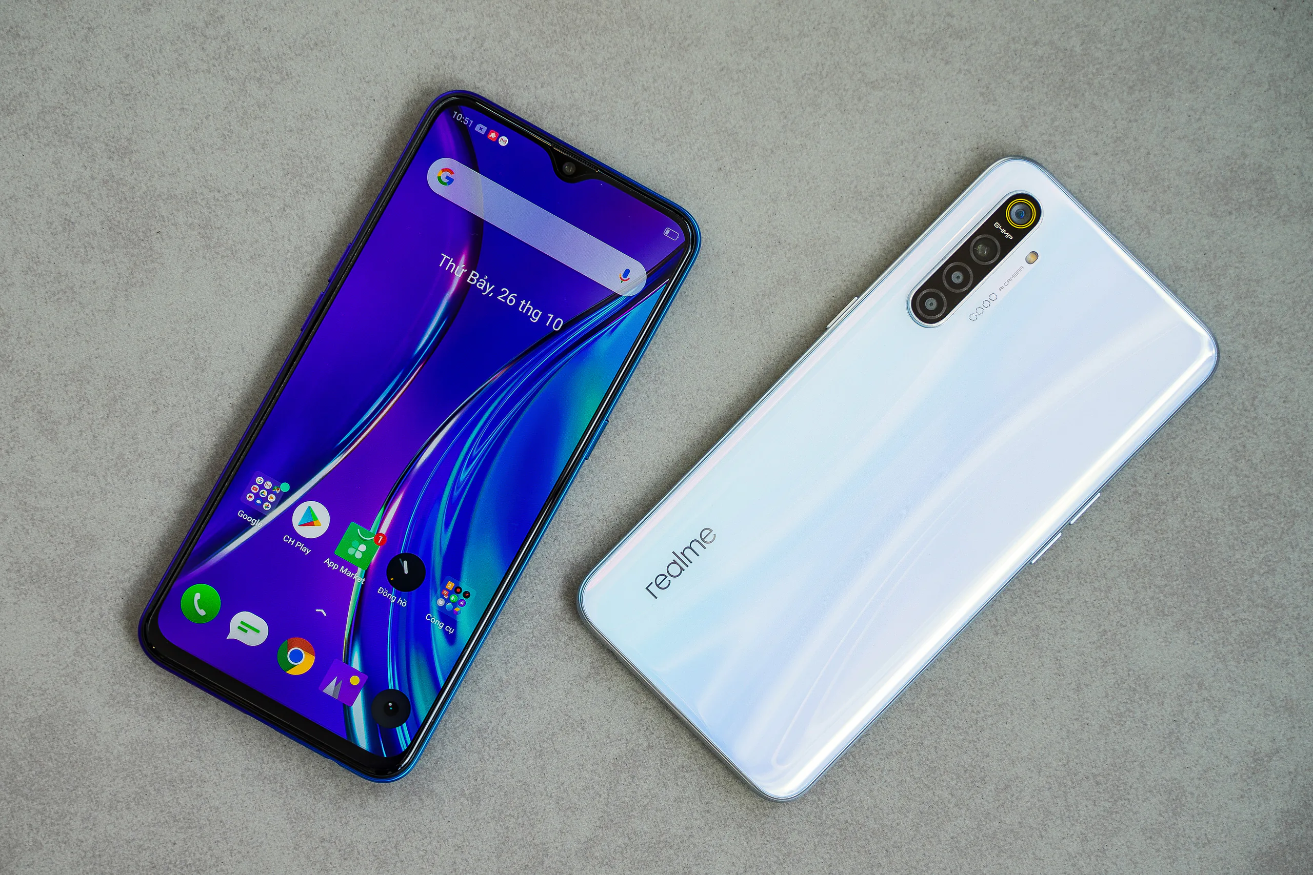 Mở hộp và trên tay Realme XT: Cảm biến 64MP, bốn camera sau, thiết kế đẹp mắt