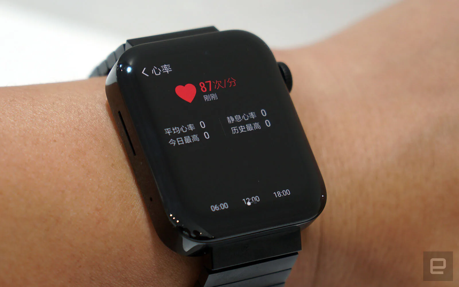 Xiaomi Mi Watch trông như Apple Watch nhưng giá thì chỉ một nửa