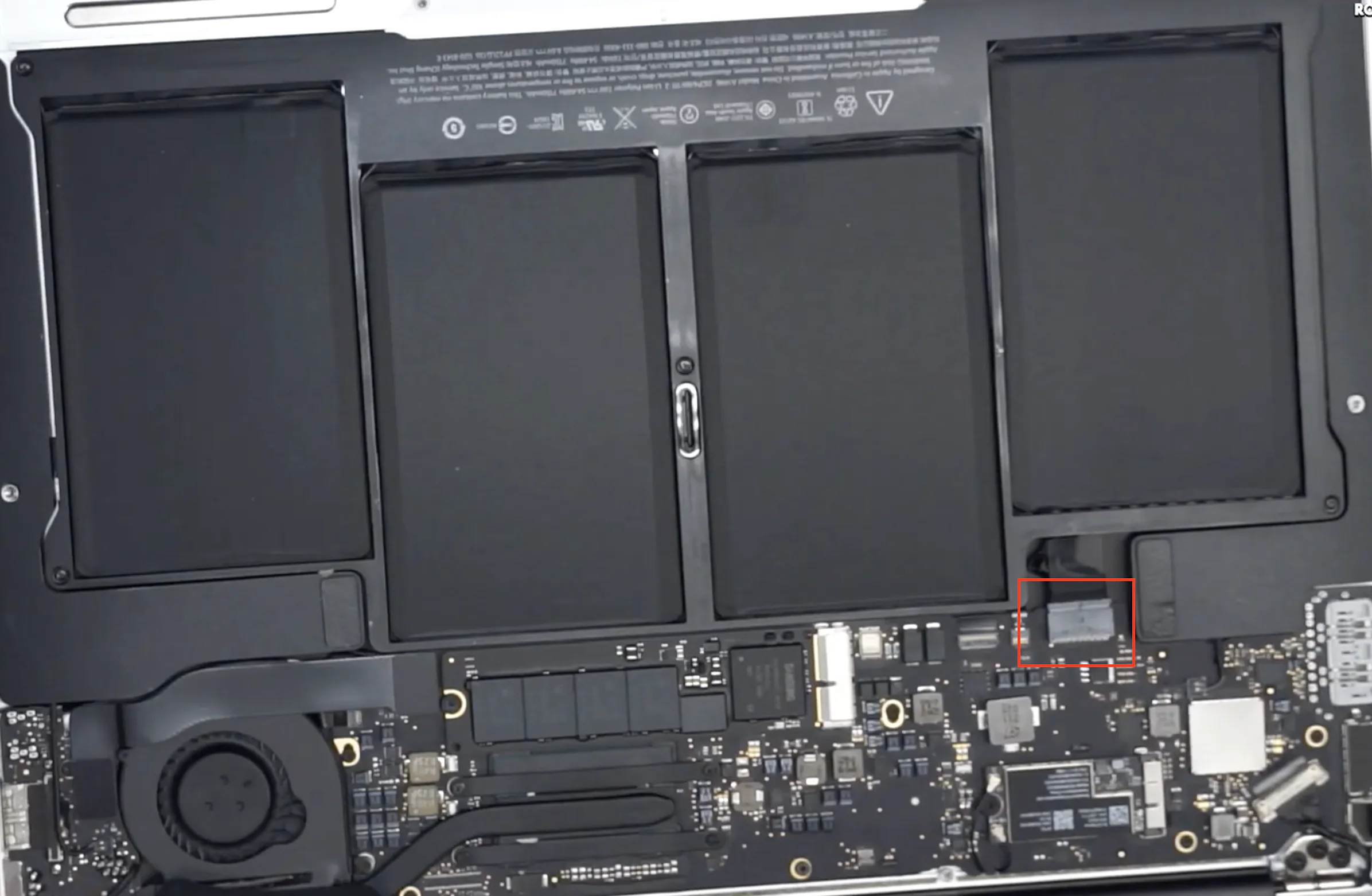 Apple đang chịu lỗ vì họ không biết sửa các thiết bị của mình