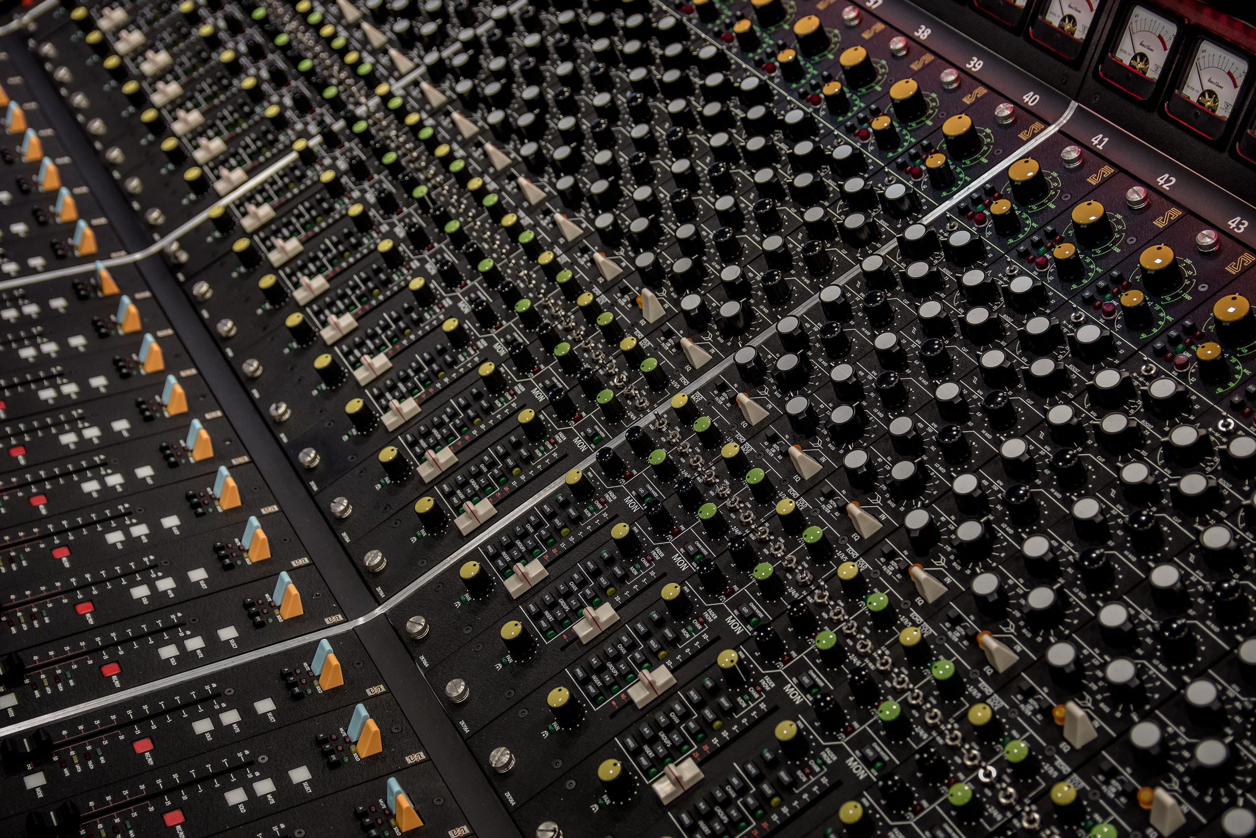 Project Awesome Audio của Adobe sẽ có thể xử lý tạp âm khi ghi âm chỉ bằng một nút bấm