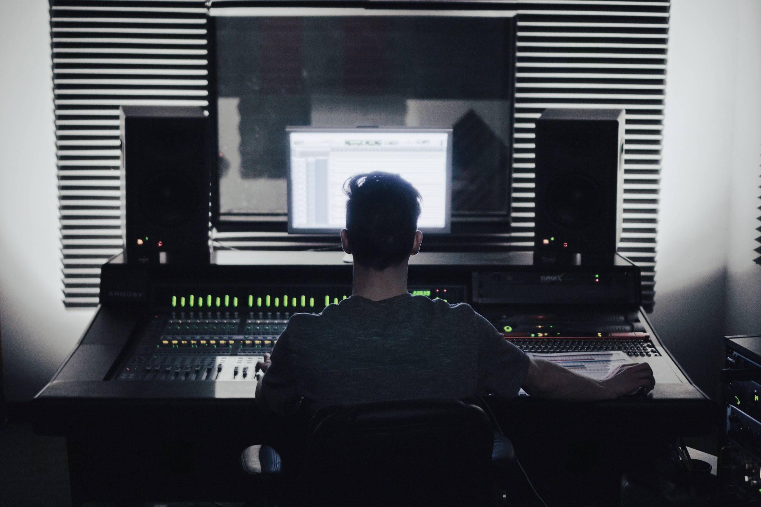 Project Awesome Audio của Adobe sẽ có thể xử lý tạp âm khi ghi âm chỉ bằng một nút bấm