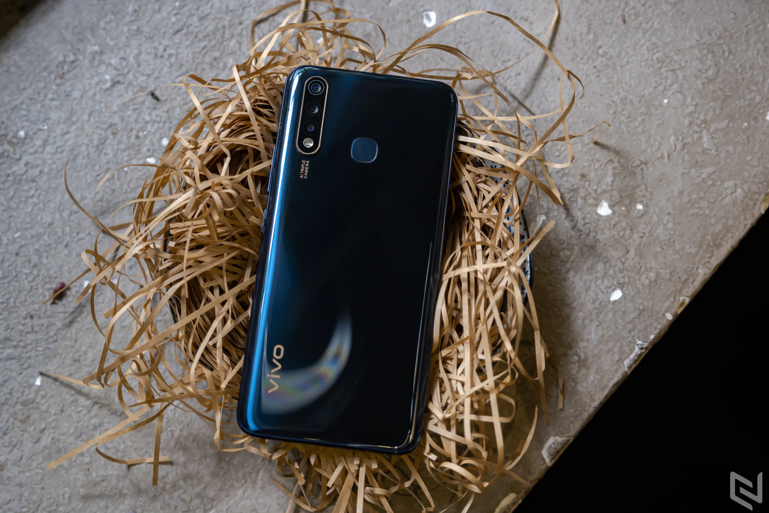 Đánh giá vivo Y19: Thiết kế đẹp, pin trâu 5,000mAh, 6GB RAM và giá tốt