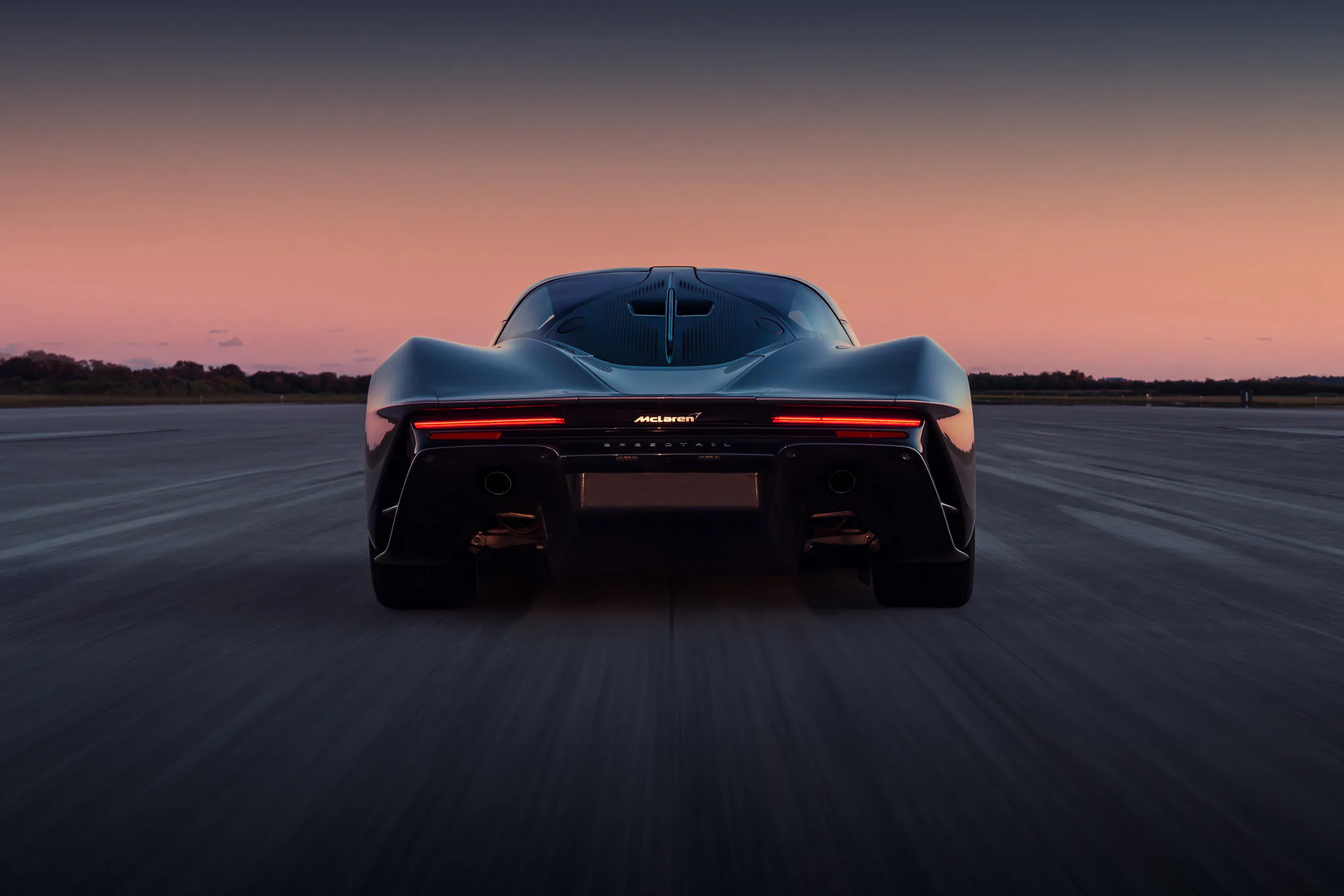 McLaren Speedtail đạt vận tốc 403 km/h tới tận 30 lần tại Trung tâm Vũ trụ Kennedy