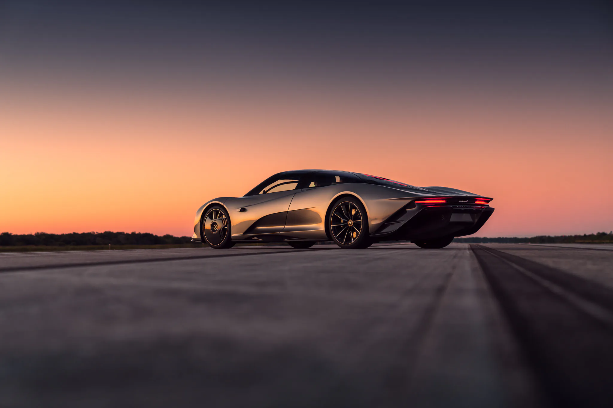 McLaren Speedtail đạt vận tốc 403 km/h tới tận 30 lần tại Trung tâm Vũ trụ Kennedy