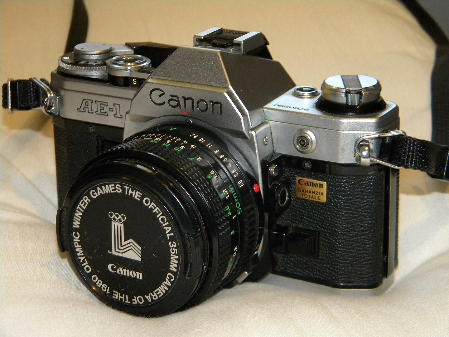 Canon-AE-1.jpg