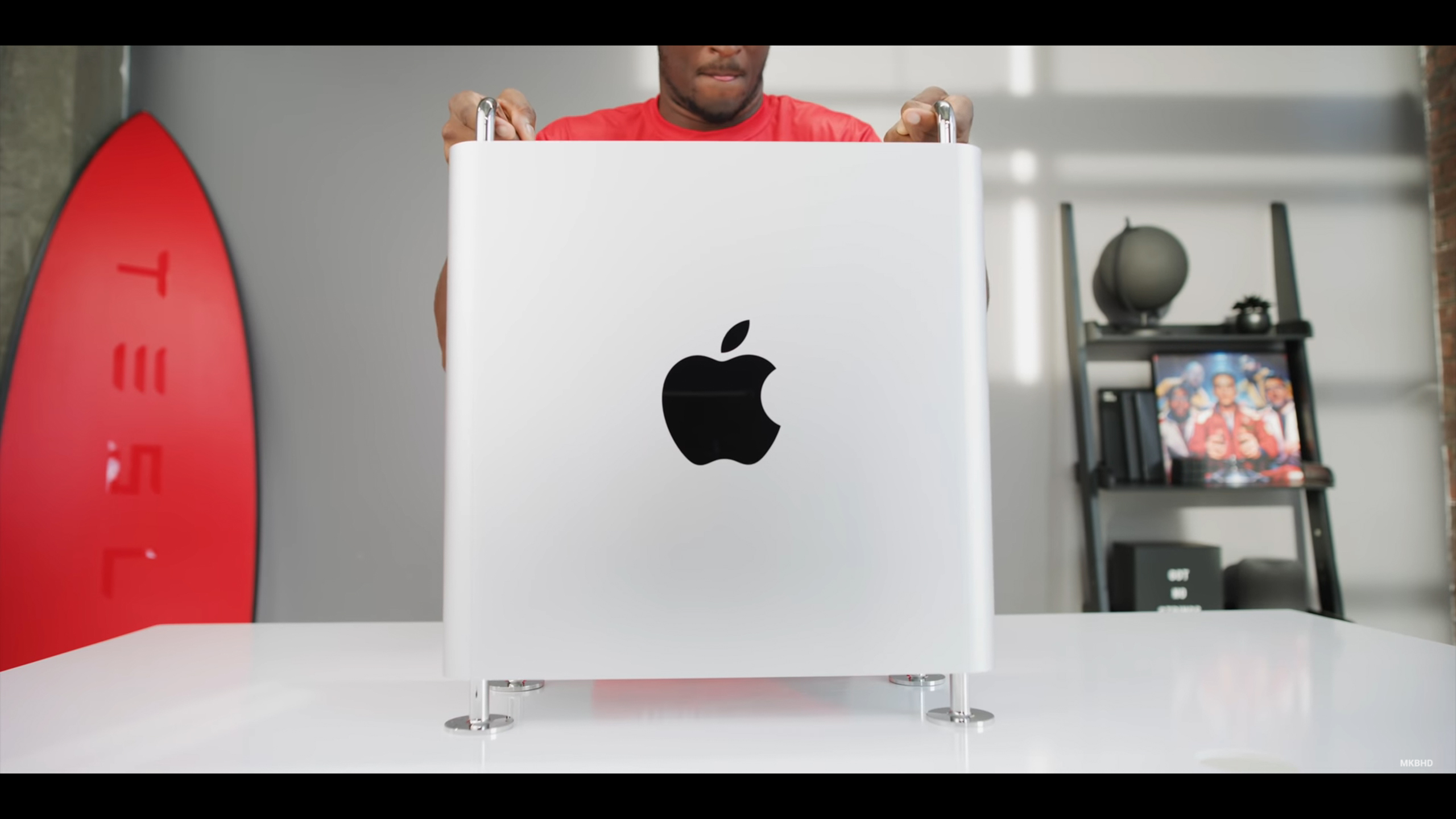 Mở hộp Mac Pro 2019: Quá mạnh, quá nhanh và còn rất yên tĩnh