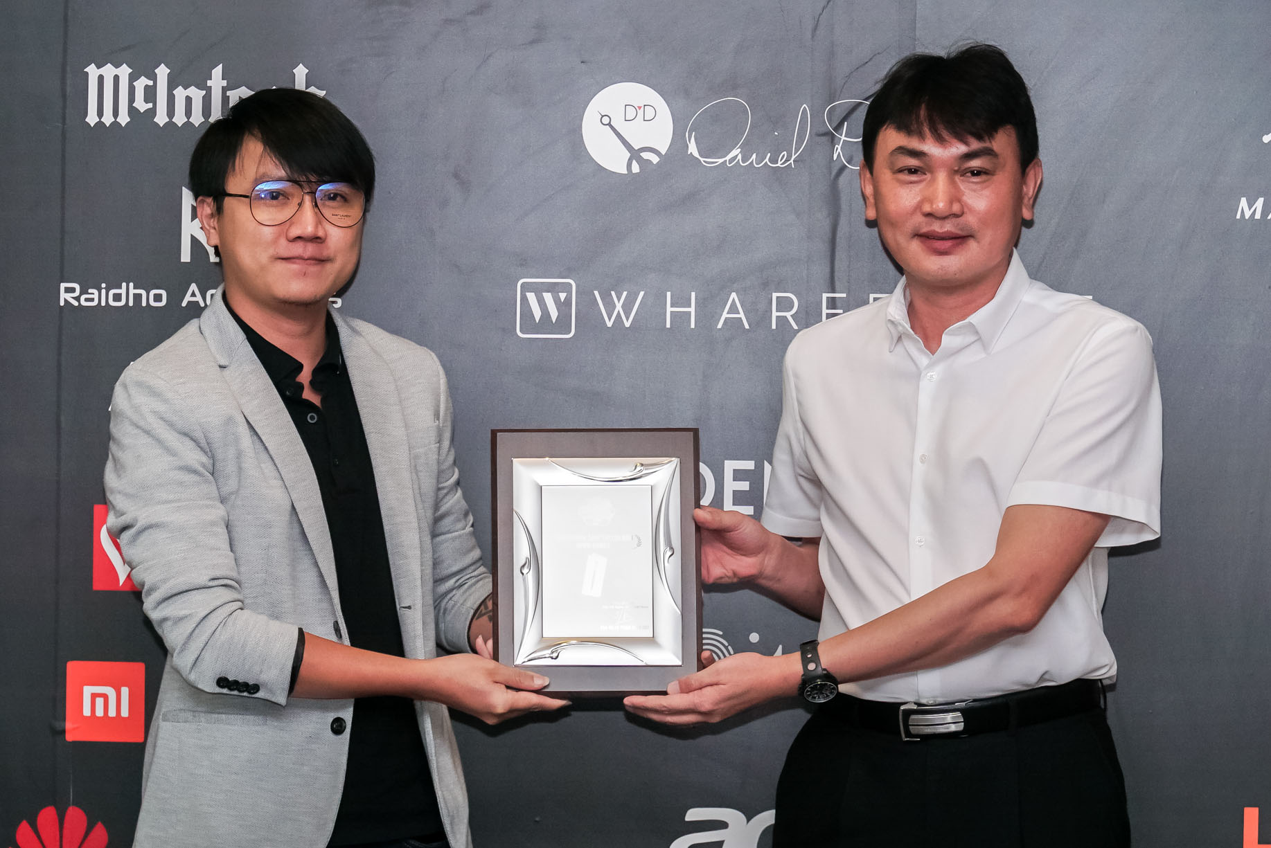 Tạp chí Nghe Nhìn Việt Nam vinh danh và trao giải vinh danh những sản phẩm công nghệ xuất sắc của năm 2019 - Editors’ Choice AWARDS 2019