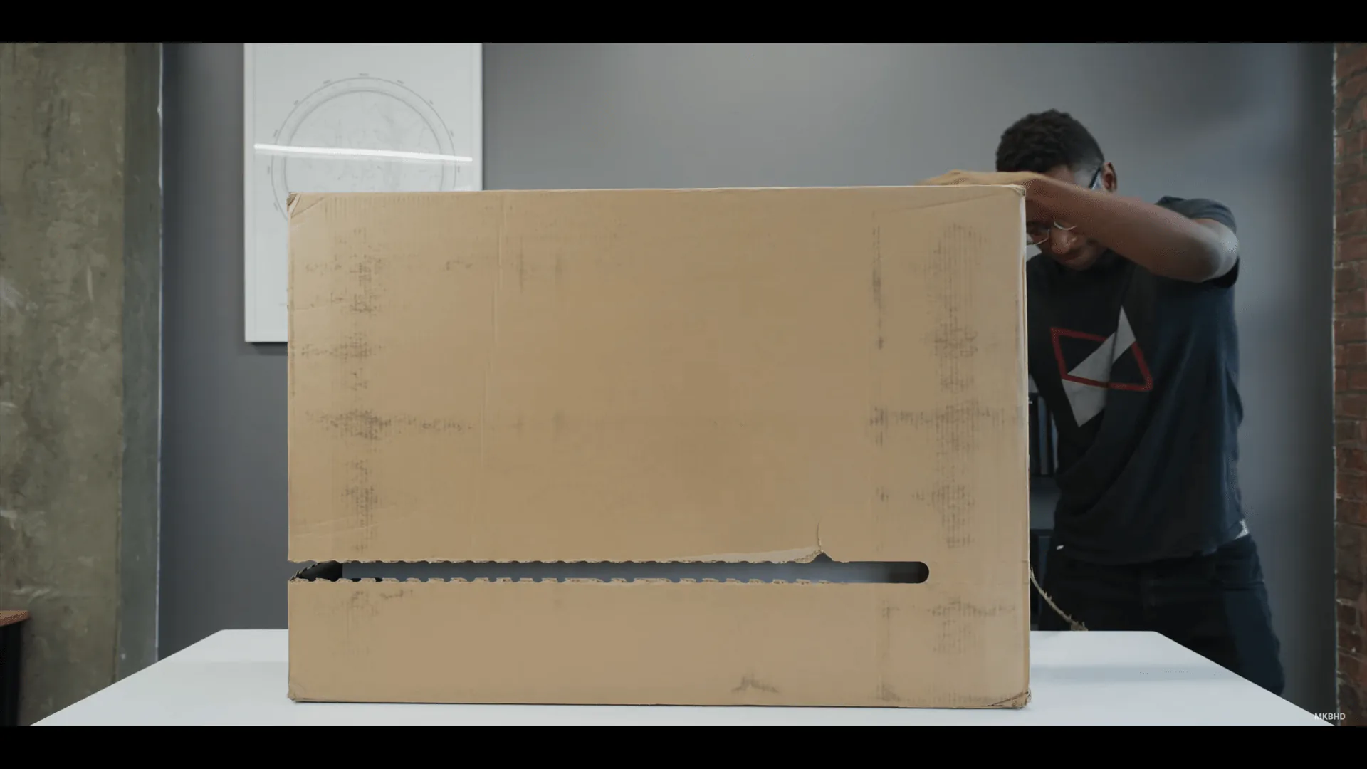 Mở hộp màn hình cực đắt Pro Display XDR và chân đứng Pro Stand: Xứng đáng với giá tiền