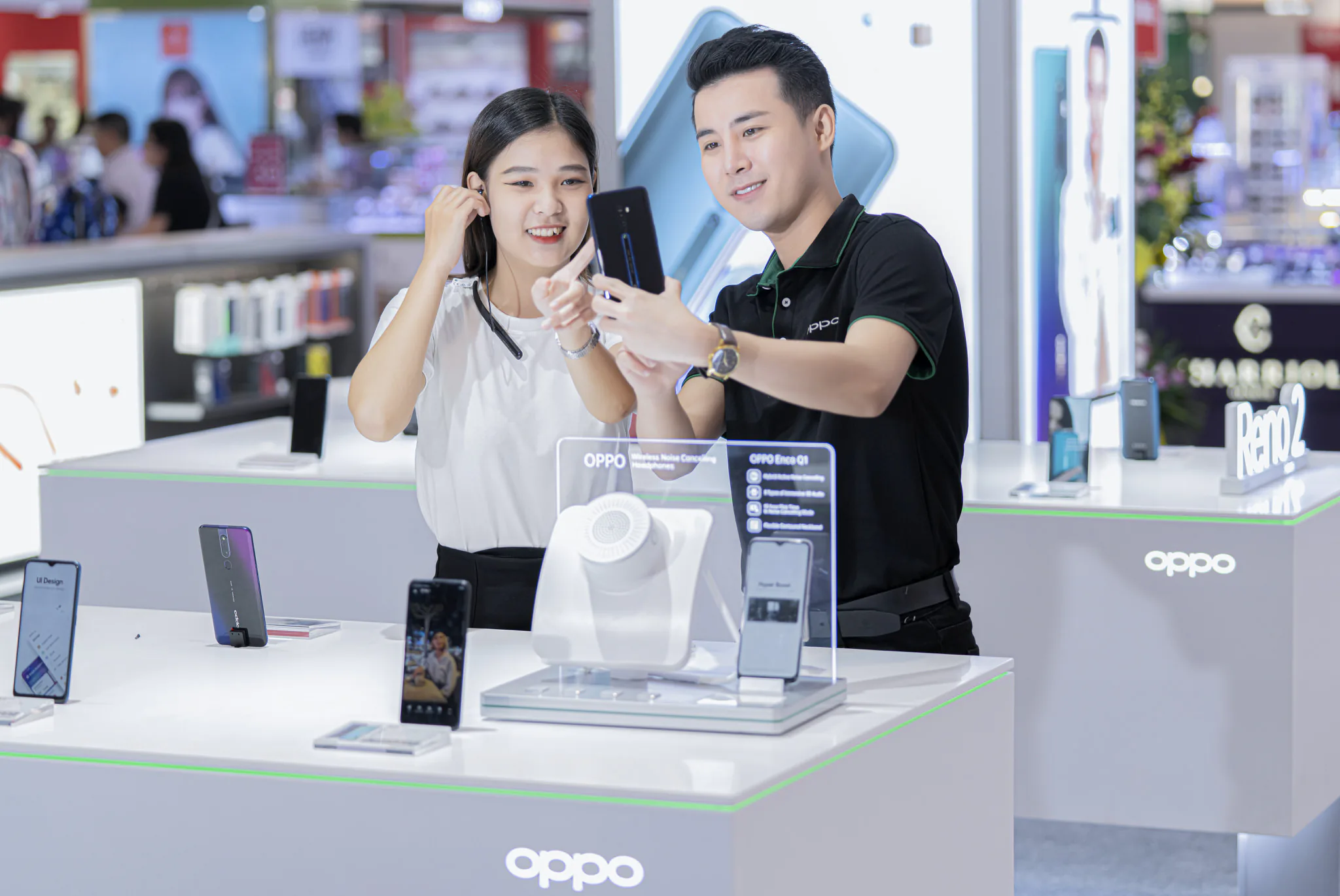 OPPO khai trương cửa hàng trải nghiệm phiên bản 3.0 tại Sense City tăng cường trải nghiệm cho người dùng