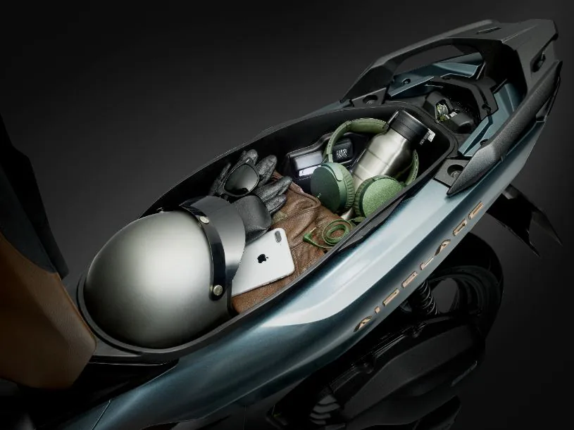Honda ra mắt Air Blade 2020 với hai phiên bản, phanh ABS và thiết kế "hiền" hơn thế hệ trước