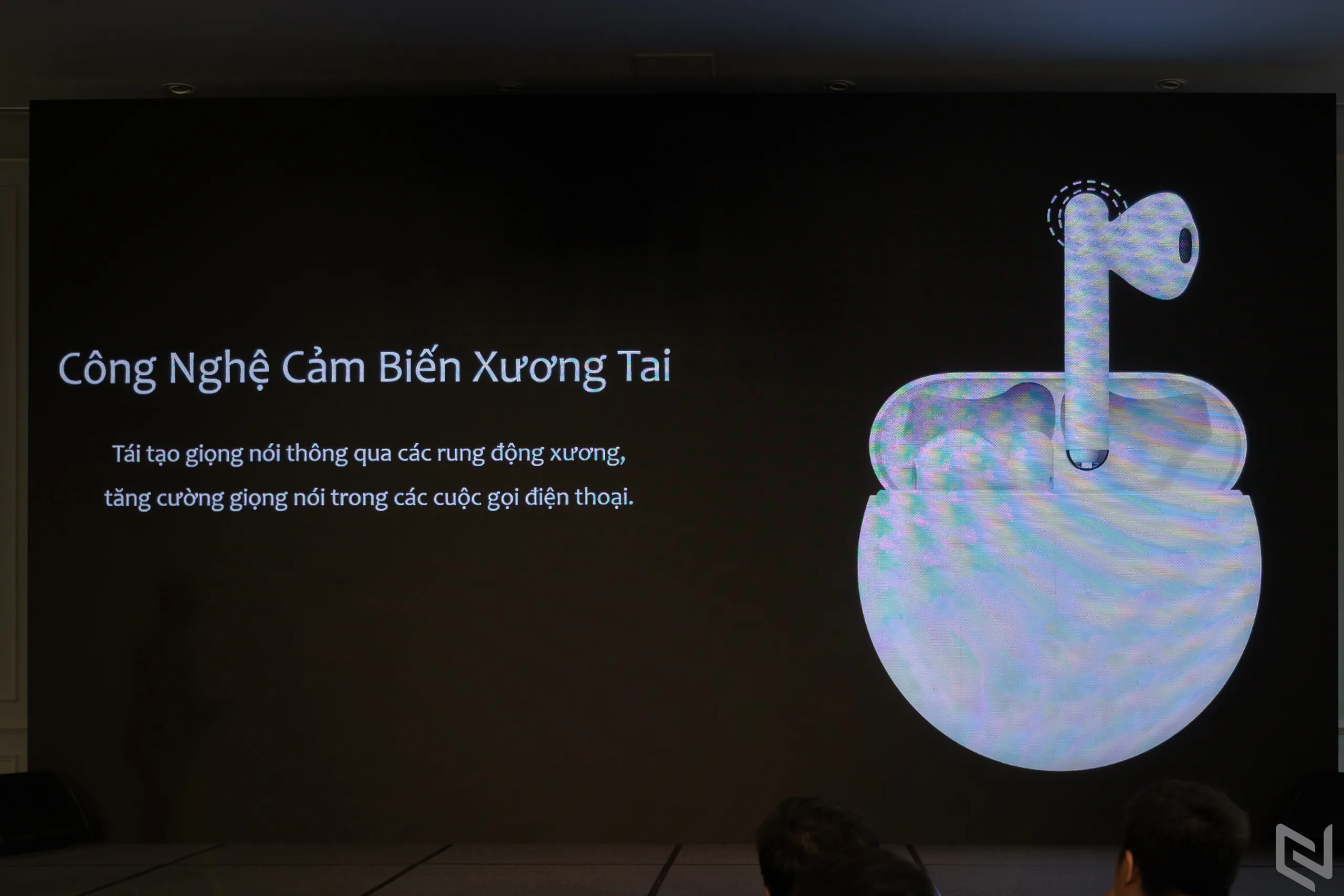 Tai nghe Huawei Freebuds 3, thiết kế earbuds nhưng có chống ồn chủ động, giá 4.3 triệu