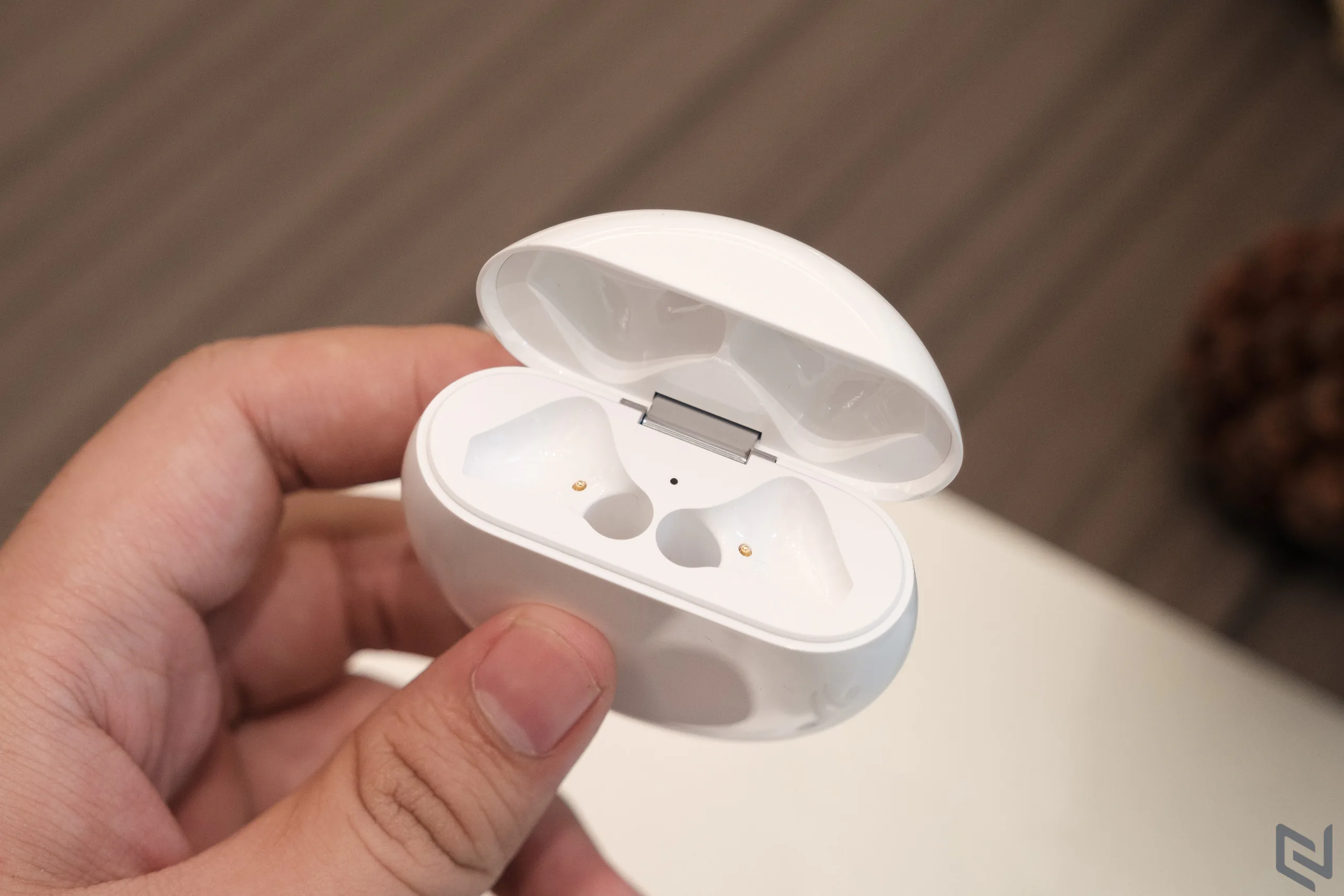 Tai nghe Huawei Freebuds 3, thiết kế earbuds nhưng có chống ồn chủ động, giá 4.3 triệu