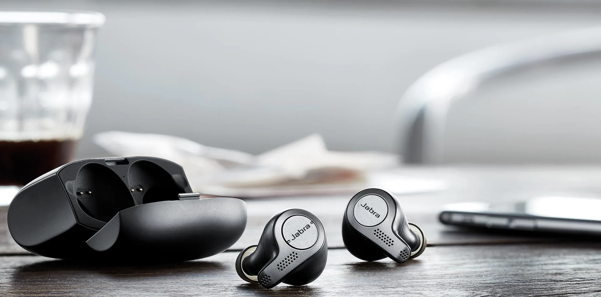Top 5 tai nghe true wireless đáng mua nhất 2019