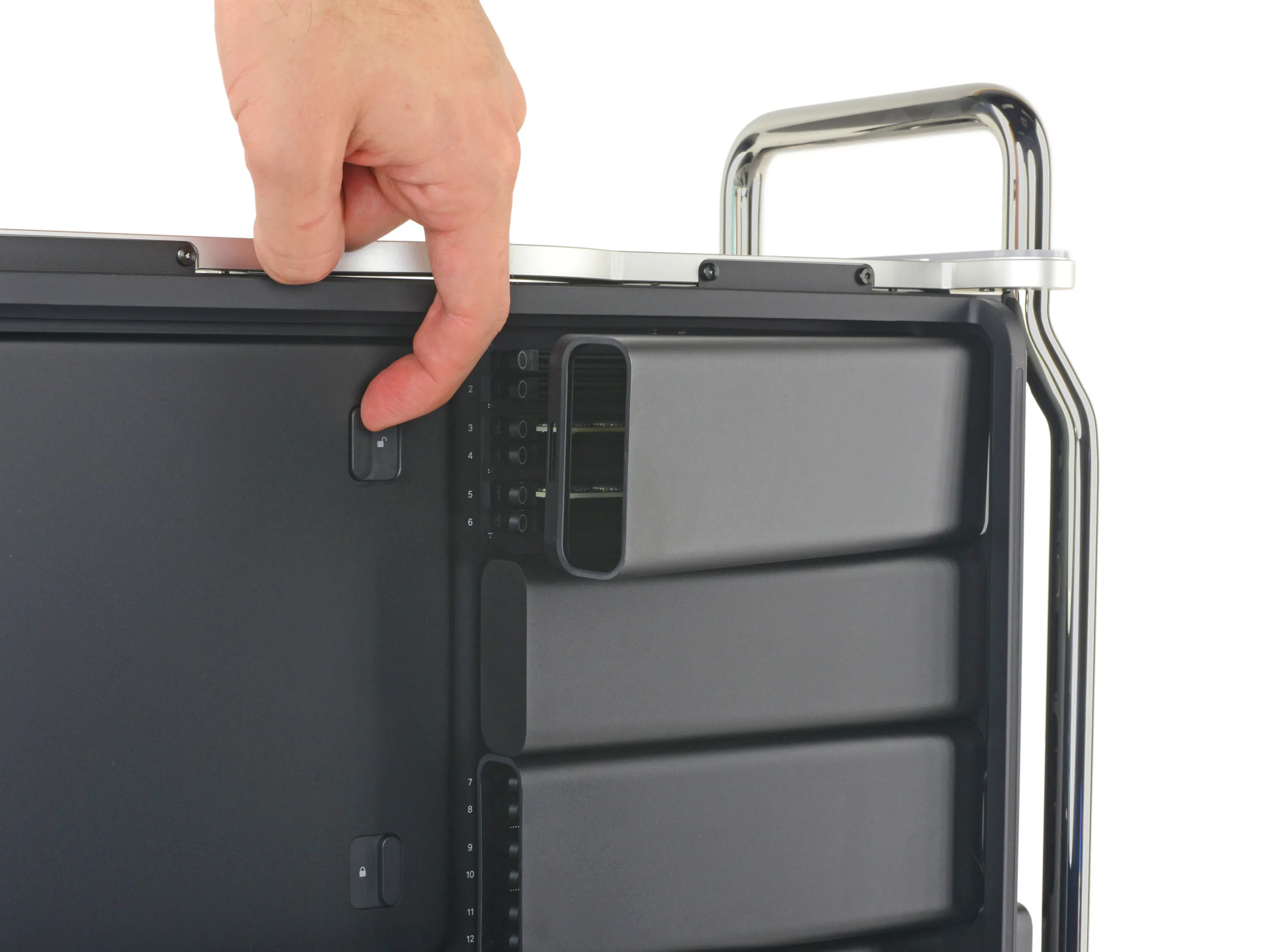 Tháo tung Mac Pro 2019 cùng iFixit, sản phẩm dễ sửa chữa nhất của Apple