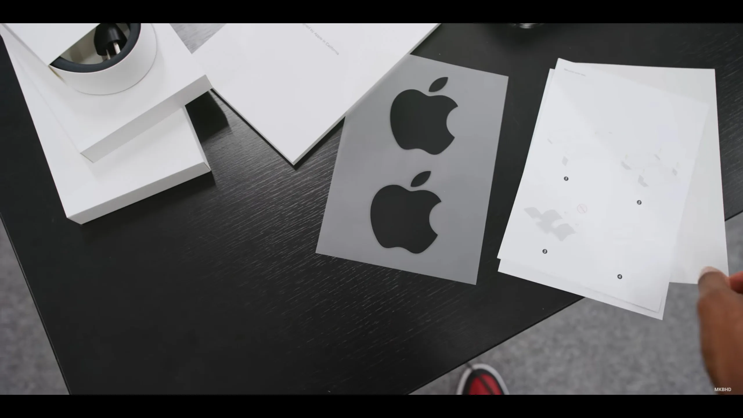Mở hộp Mac Pro 2019: Quá mạnh, quá nhanh và còn rất yên tĩnh