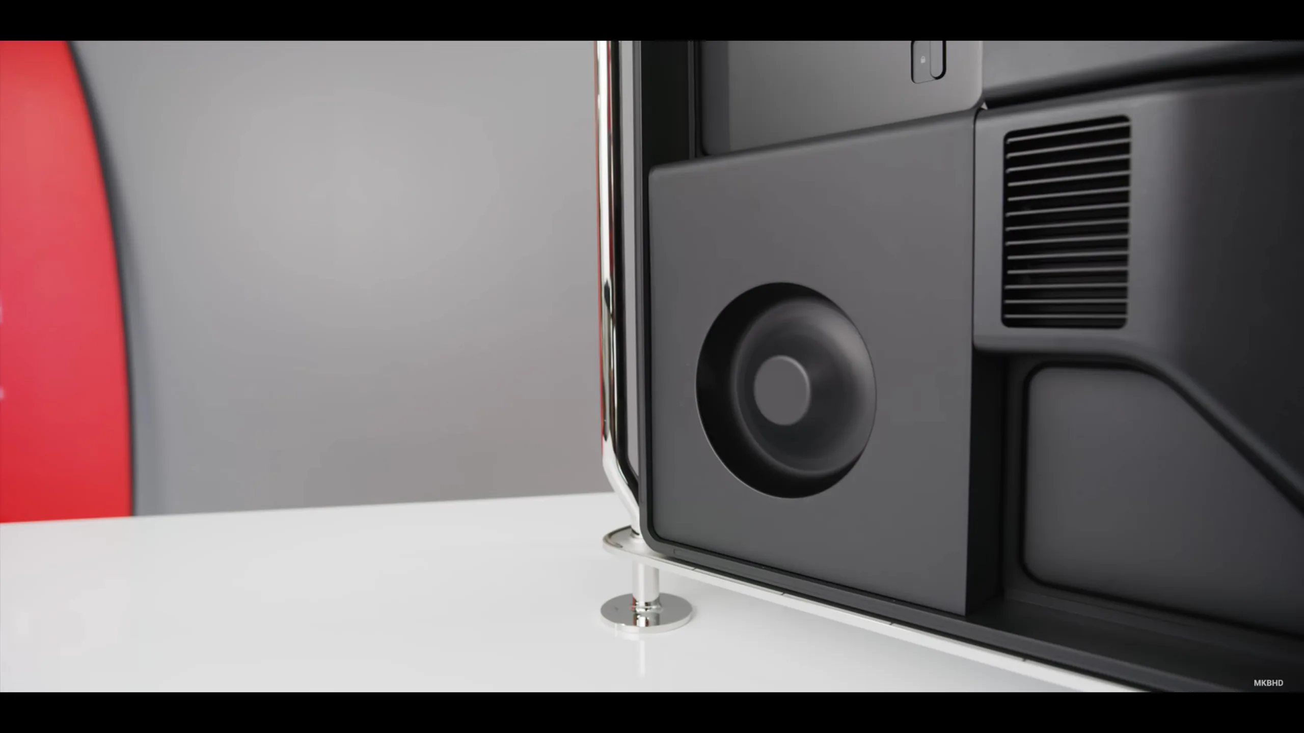Mở hộp Mac Pro 2019: Quá mạnh, quá nhanh và còn rất yên tĩnh