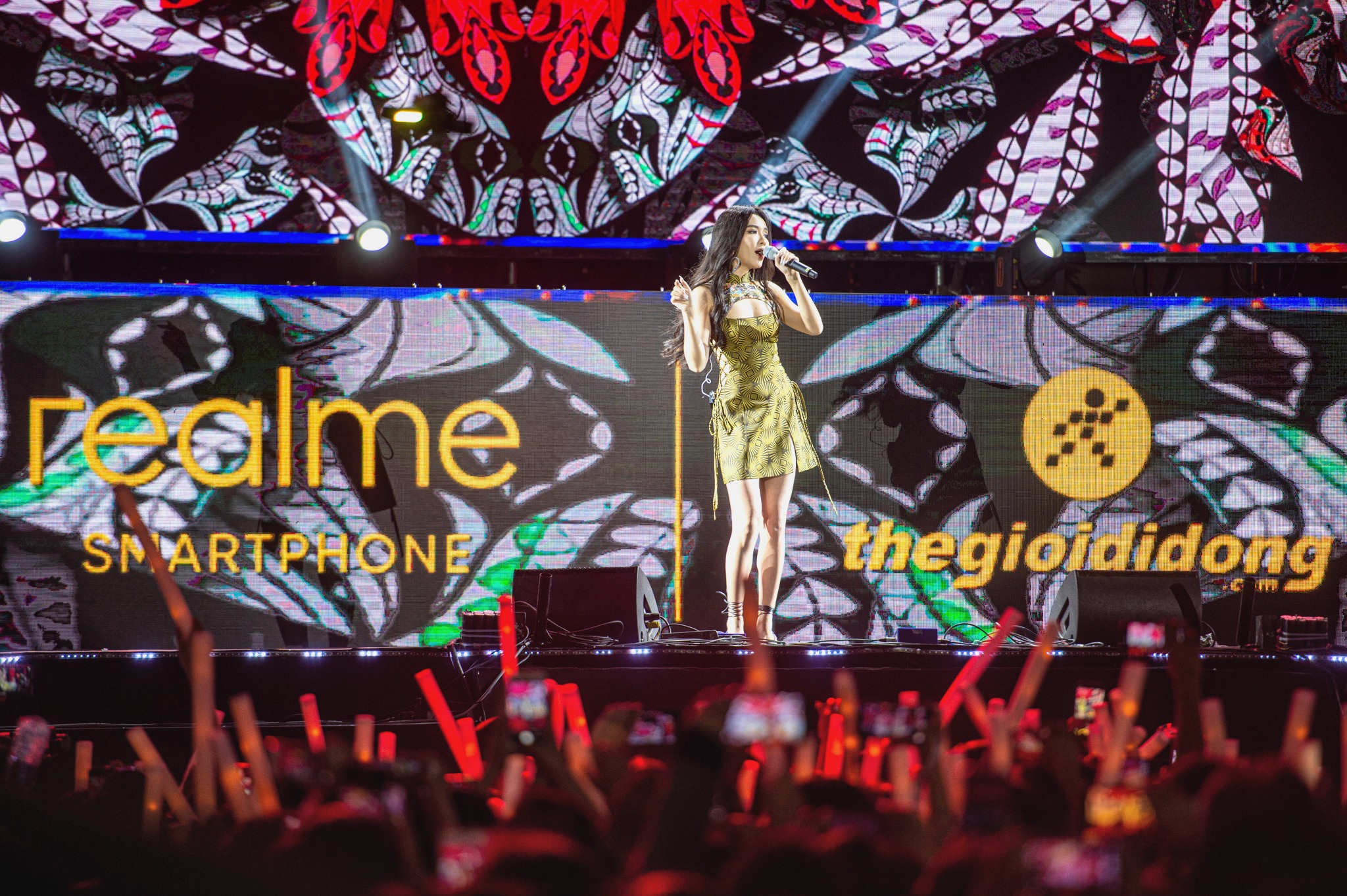 Realme Connection “công phá” giới trẻ thủ đô, quy tụ gần 40,000 người tham dự