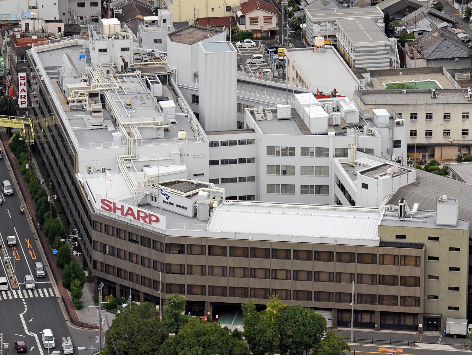 Apple và Sharp có thể đồng sở hữu nhà máy sản xuất màn hình của Japan Display