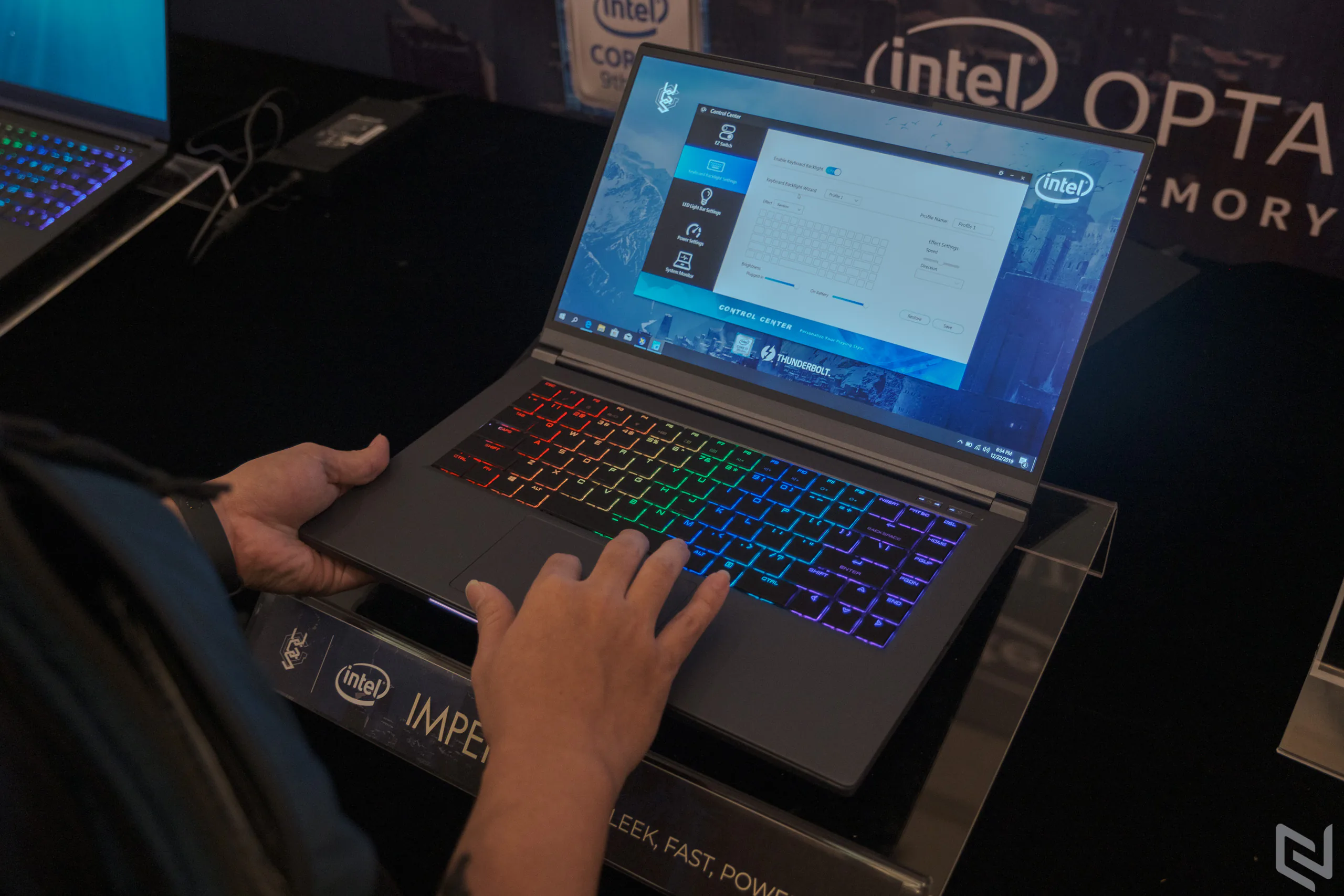 Intel kết hợp cùng VGS ra mắt laptop gaming cao cấp Imperium, bảo hành 1 đổi 1 bất kì lỗi, giá từ 37.4 triệu đồng