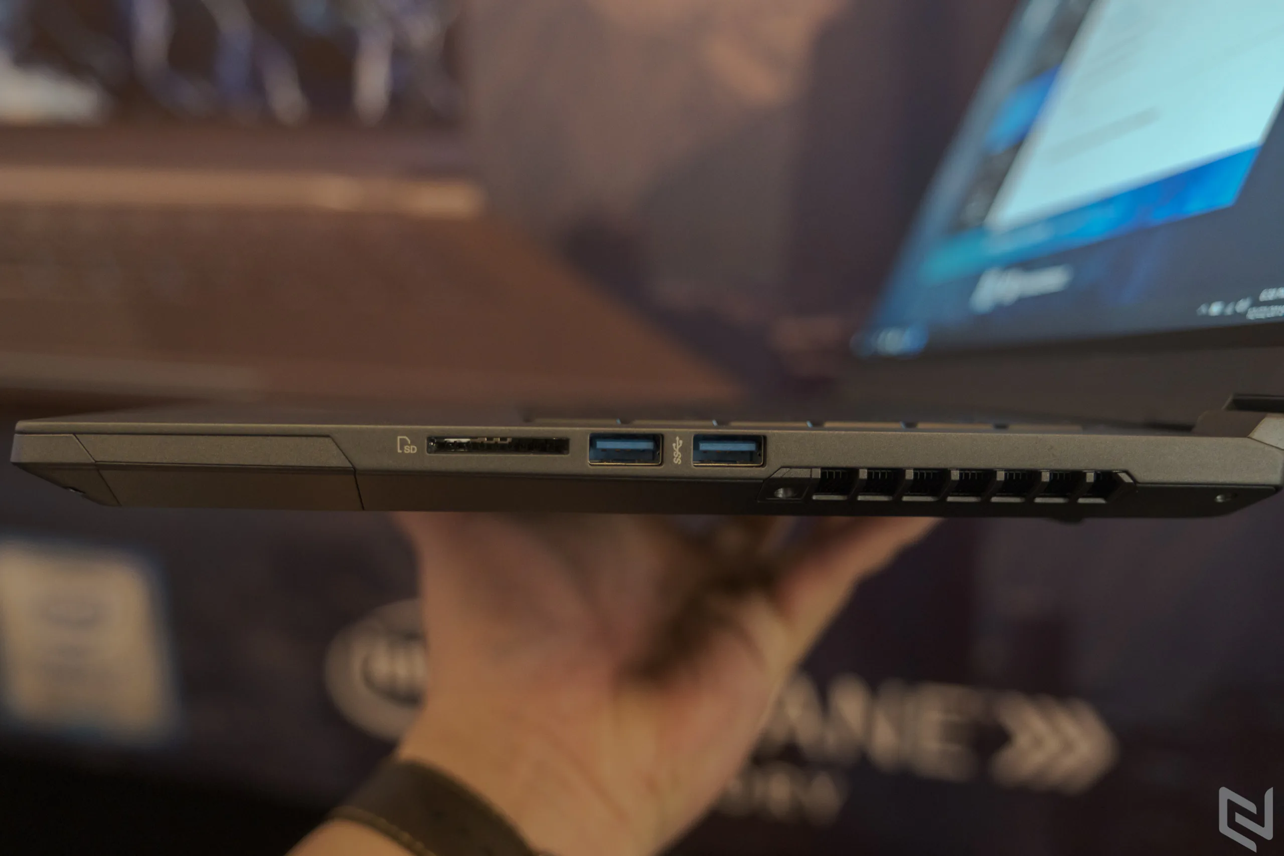 Intel kết hợp cùng VGS ra mắt laptop gaming cao cấp Imperium, bảo hành 1 đổi 1 bất kì lỗi, giá từ 37.4 triệu đồng