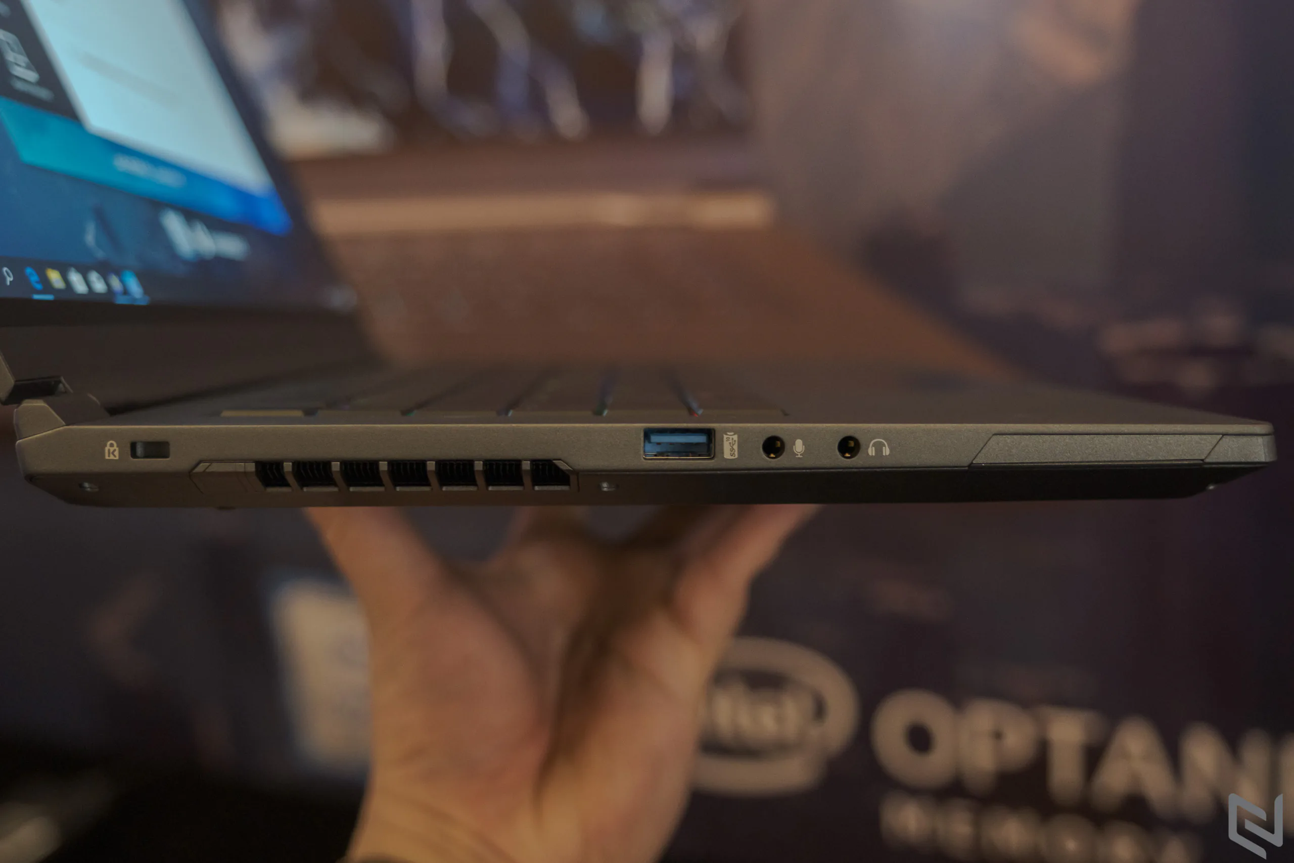 Intel kết hợp cùng VGS ra mắt laptop gaming cao cấp Imperium, bảo hành 1 đổi 1 bất kì lỗi, giá từ 37.4 triệu đồng