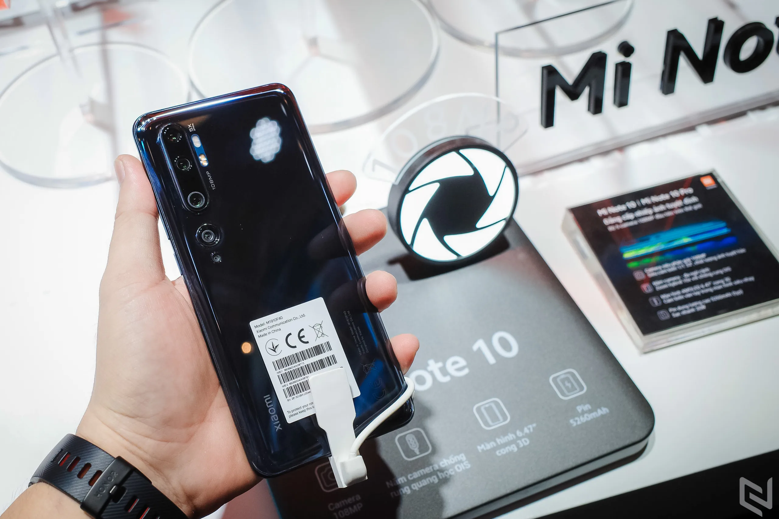 Xiaomi mang Mi Note 10 đến Việt Nam với cụm 5 camera với cảm biến 108MP đầu tiên trên thế giới