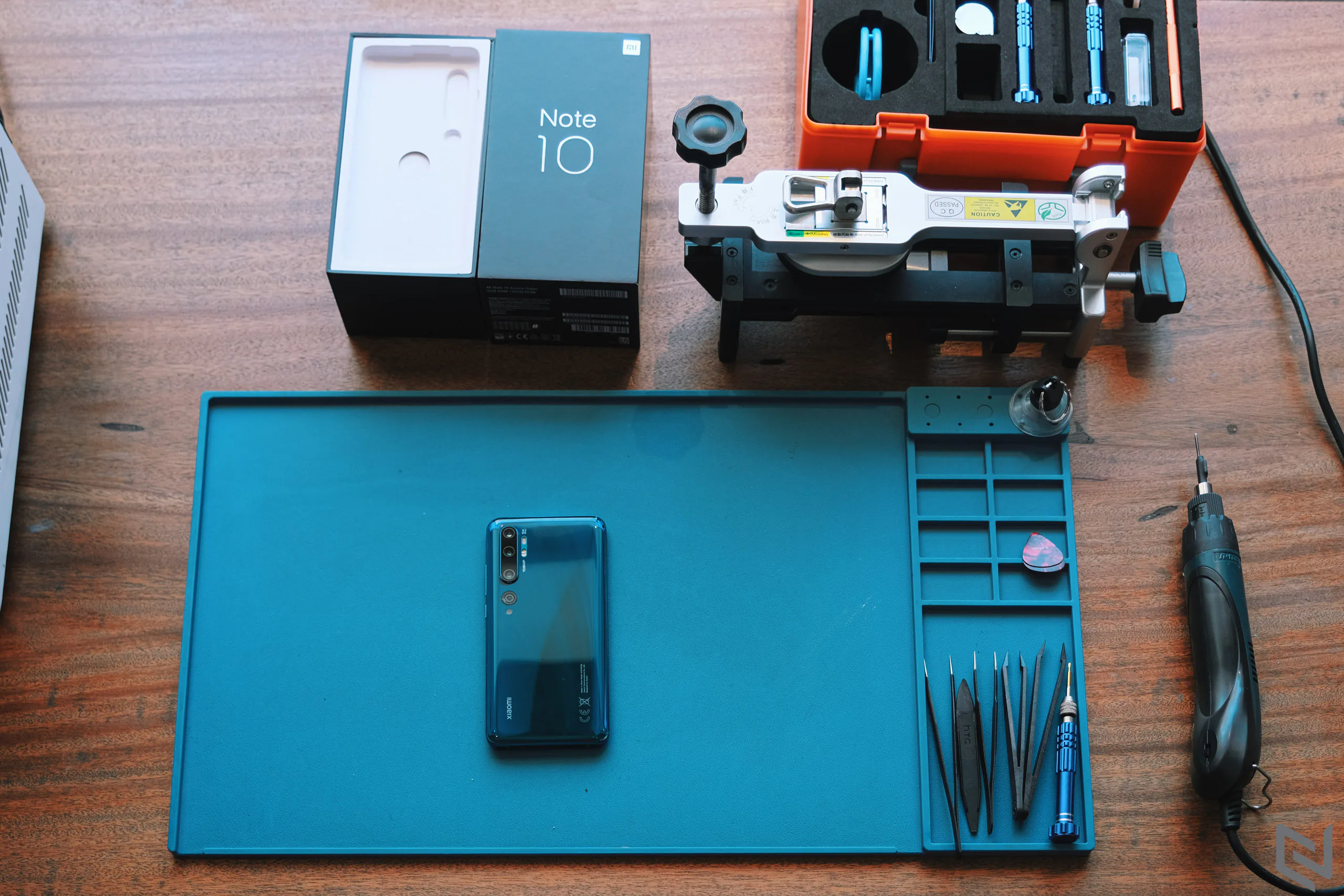 "Mổ xẻ" chiếc Xiaomi Mi Note 10 - Chiếc smartphone đầu tiên sở hữu cảm biến camera khủng 108MP