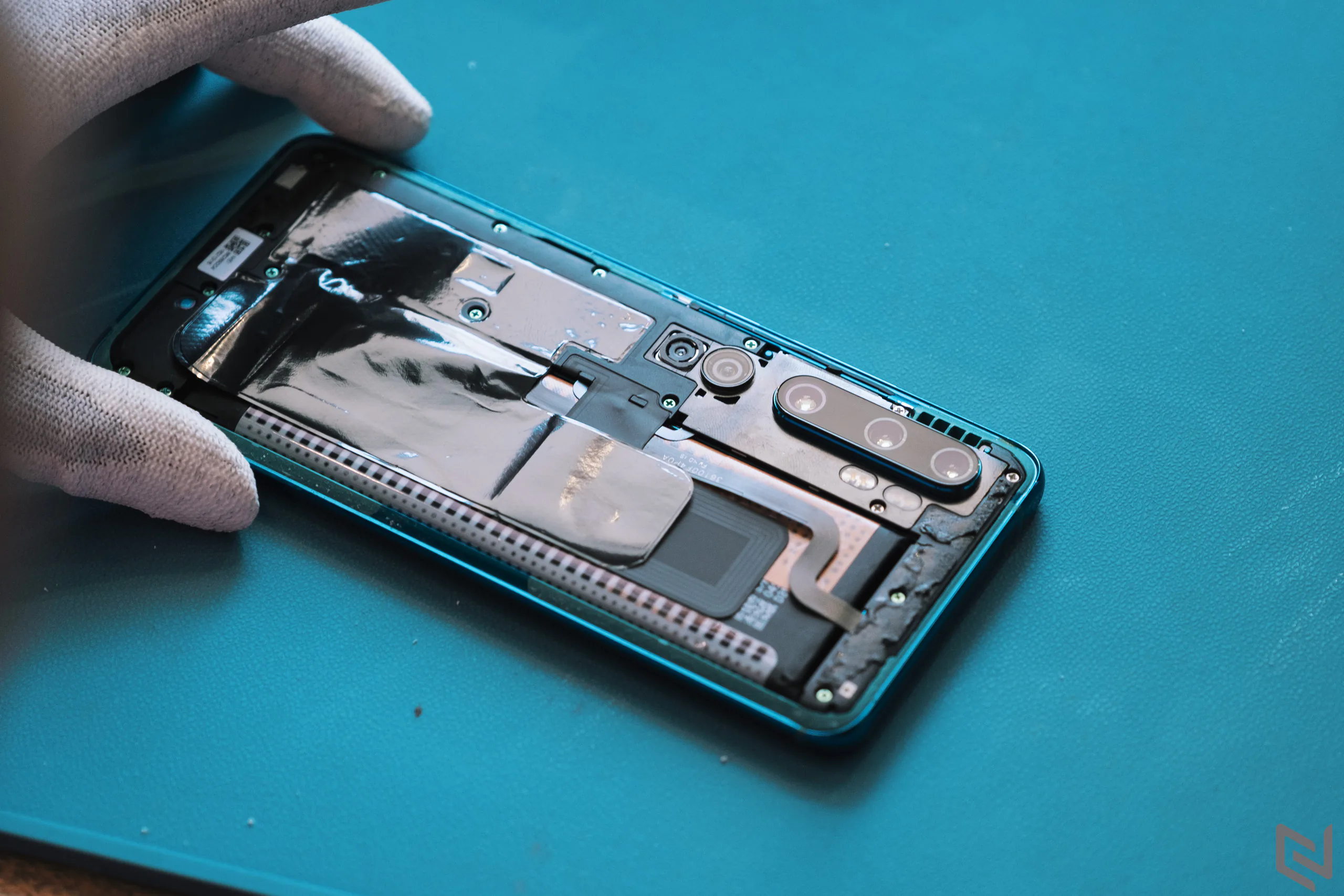 "Mổ xẻ" chiếc Xiaomi Mi Note 10 - Chiếc smartphone đầu tiên sở hữu cảm biến camera khủng 108MP
