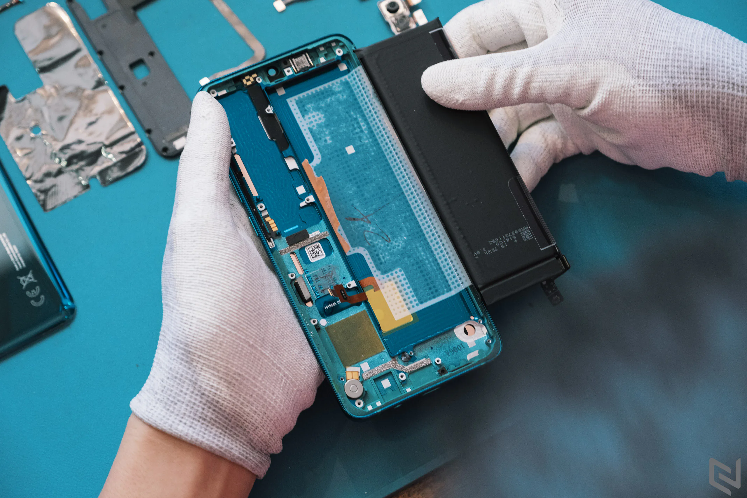 "Mổ xẻ" chiếc Xiaomi Mi Note 10 - Chiếc smartphone đầu tiên sở hữu cảm biến camera khủng 108MP