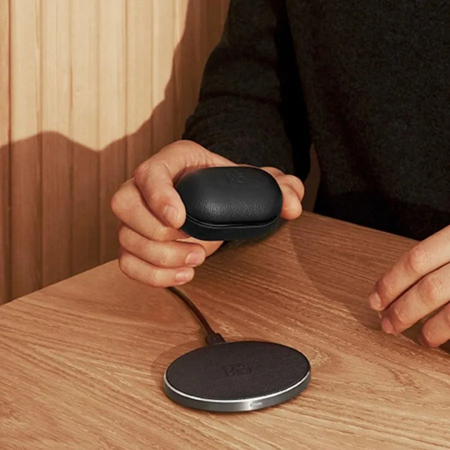 B&O giới thiệu thế hệ Beoplay E8 TWS thứ ba với thời lượng pin cải thiện, USB-C và Bluetooth 5.1