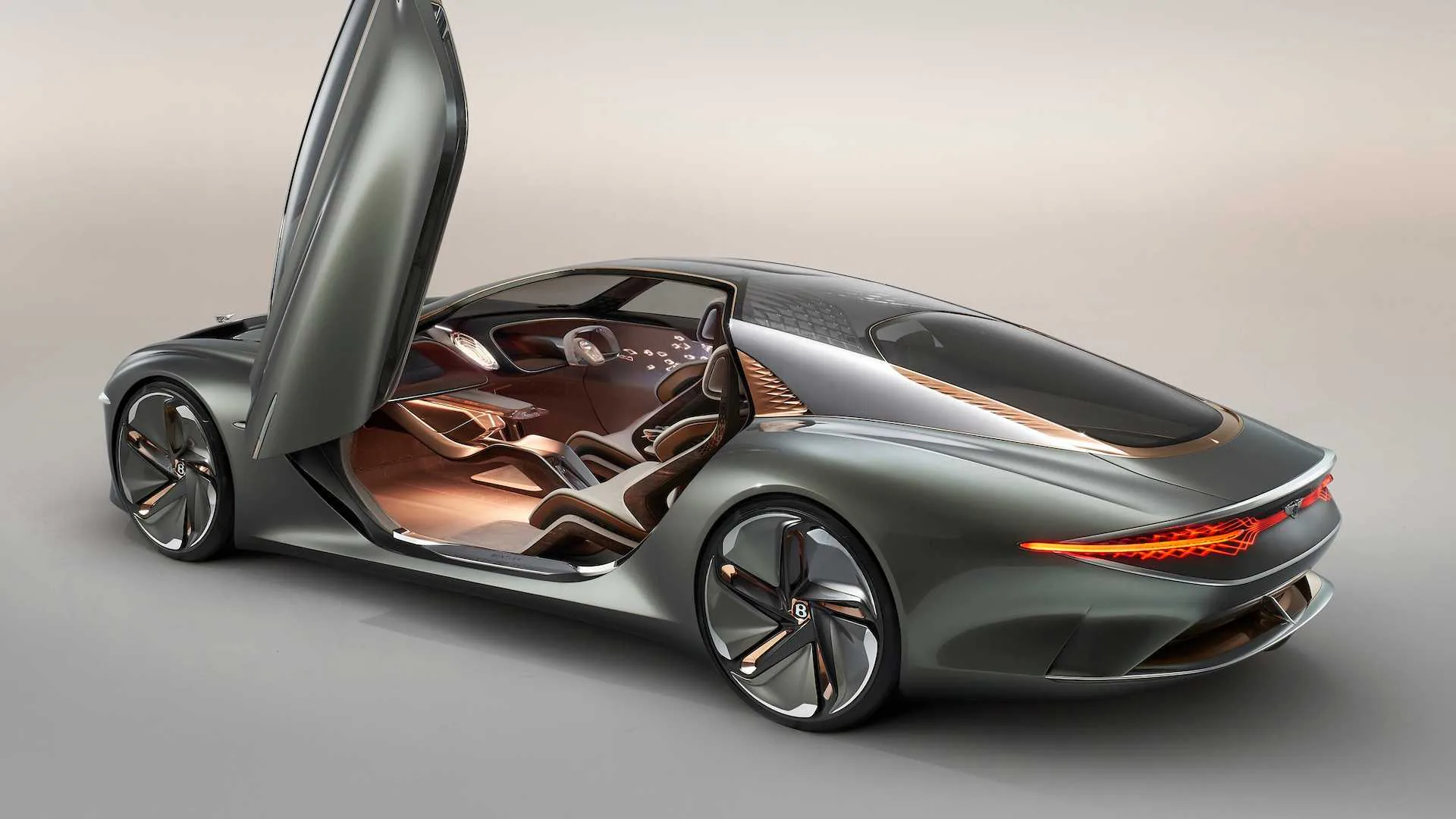 Xe điện đầu tiên của Bentley sẽ được ra mắt sớm nhất là 2025