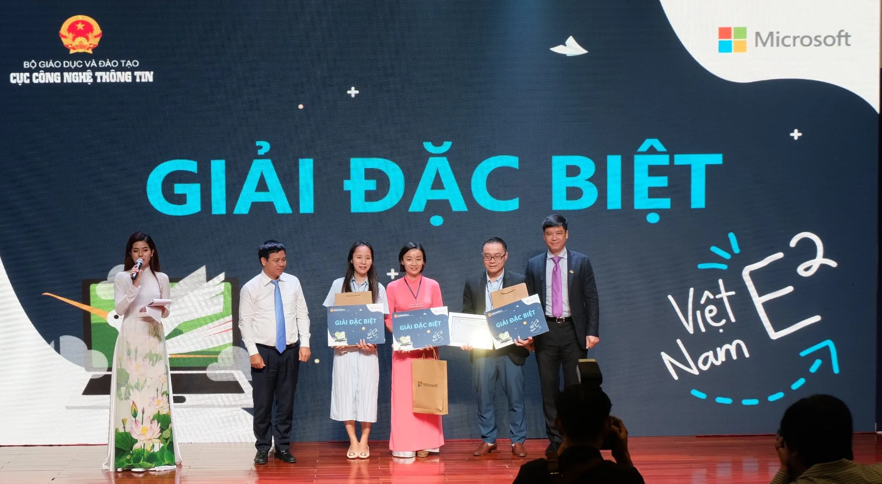 Microsoft công bố các dự án xuất sắc nhất Diễn đàn Education Exchange 2020