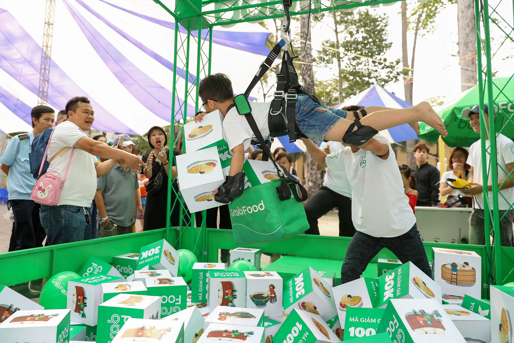 UBND Quận 5, Grab và Outbox Consulting phối hợp tổ chức Lễ hội ẩm thực Bếp ăn Chợ Lớn