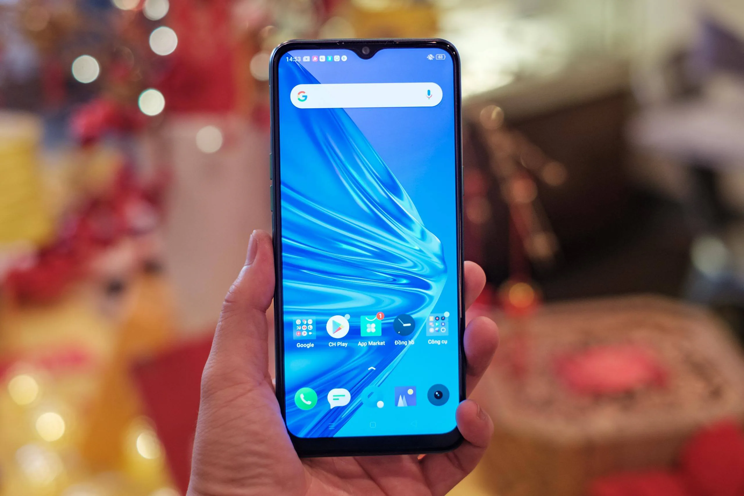 Cận cảnh Realme 5i vừa lên kệ thị trường Việt, giá từ 3,690,000 VND, thiết kế hoạ tiết "Vân sáng ánh dương" nổi bật